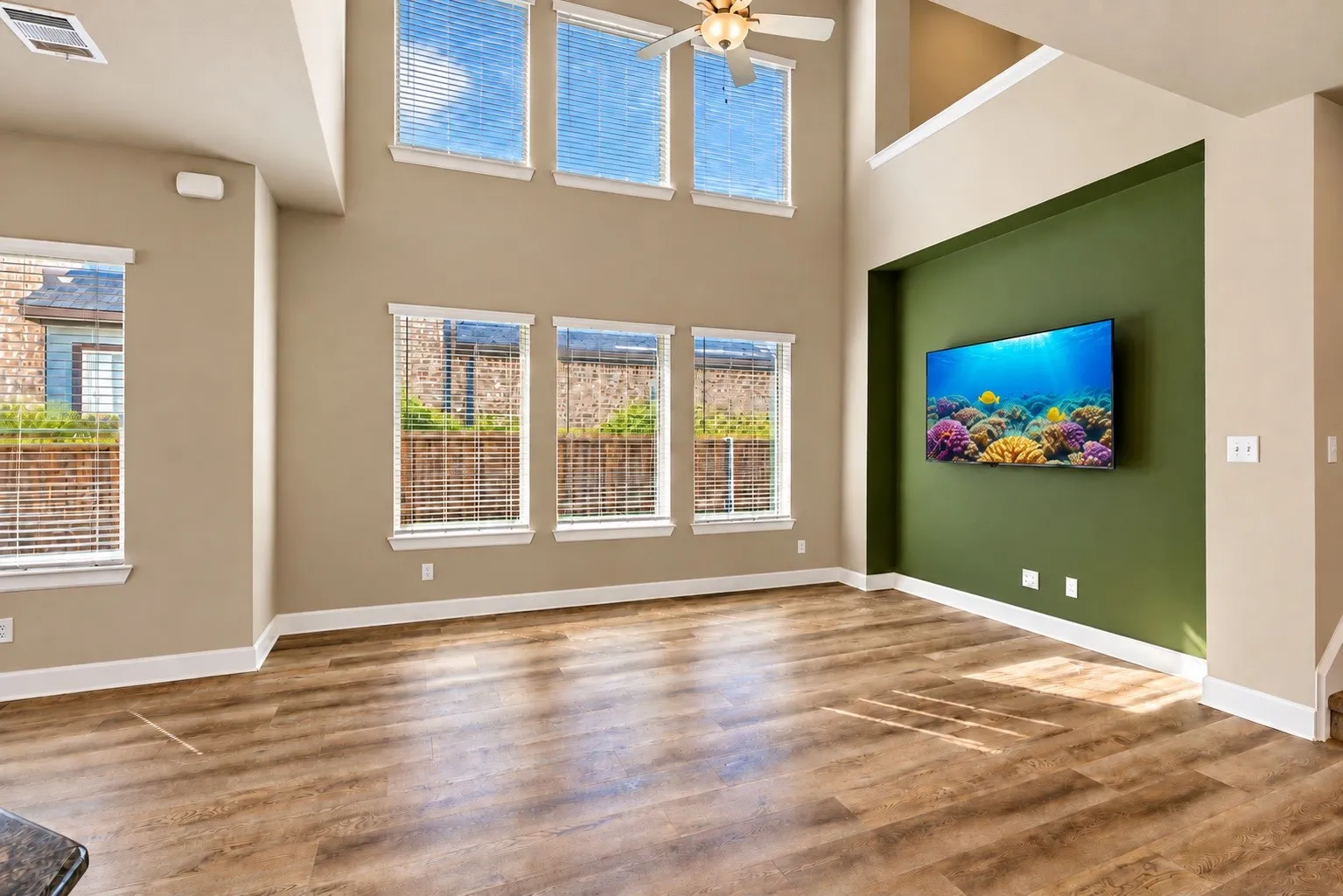 Single Family Residence For Rent in Tarrant County , 1621 Rose Willow Way, Arlington, Texas 76005, 3 Bedroom, 3 Bathroom, 2 Garage spaces, 2,587 Sqft, built in 2020, mls#21404952, Real Estate Agent in Arlington, Homes For Rent in Tarrant county, Homes For Rent in Arlington, Realtor in Arlington Texas, Real Estate Brokerage Independent Realty Texas, Luminita Cordes Realtor