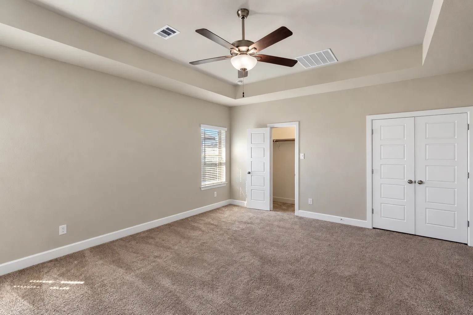 Single Family Residence For Rent in Tarrant County , 1621 Rose Willow Way, Arlington, Texas 76005, 3 Bedroom, 3 Bathroom, 2 Garage spaces, 2,587 Sqft, built in 2020, mls#21404952, Real Estate Agent in Arlington, Homes For Rent in Tarrant county, Homes For Rent in Arlington, Realtor in Arlington Texas, Real Estate Brokerage Independent Realty Texas, Luminita Cordes Realtor