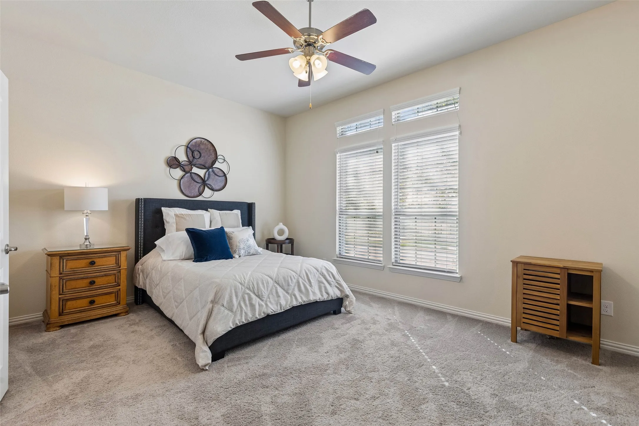 Townhouse For Sale in Tarrant County , 8209 Main Street, North Richland Hills, Texas 76182, 3 Bedroom, 3 Bathroom, 2 Garage spaces, 2,198 Sqft, built in 2018, mls#21404506, Real Estate Agent in North Richland Hills, Homes For Sale in Tarrant county, Homes For Sale in North Richland Hills, Realtor in North Richland Hills Texas, Real Estate Brokerage Independent Realty Texas, Luminita Cordes Realtor