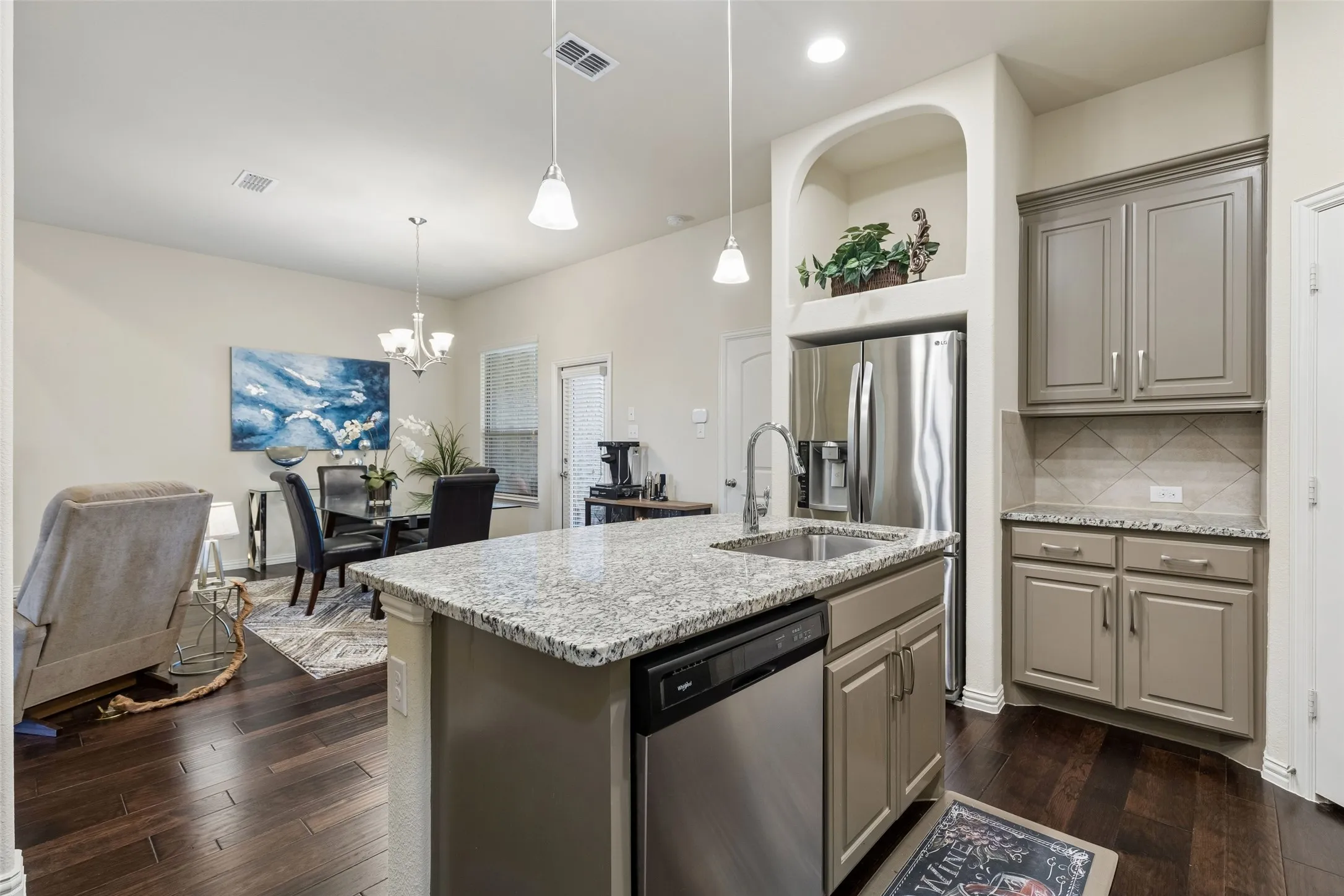 Townhouse For Sale in Tarrant County , 8209 Main Street, North Richland Hills, Texas 76182, 3 Bedroom, 3 Bathroom, 2 Garage spaces, 2,198 Sqft, built in 2018, mls#21404506, Real Estate Agent in North Richland Hills, Homes For Sale in Tarrant county, Homes For Sale in North Richland Hills, Realtor in North Richland Hills Texas, Real Estate Brokerage Independent Realty Texas, Luminita Cordes Realtor