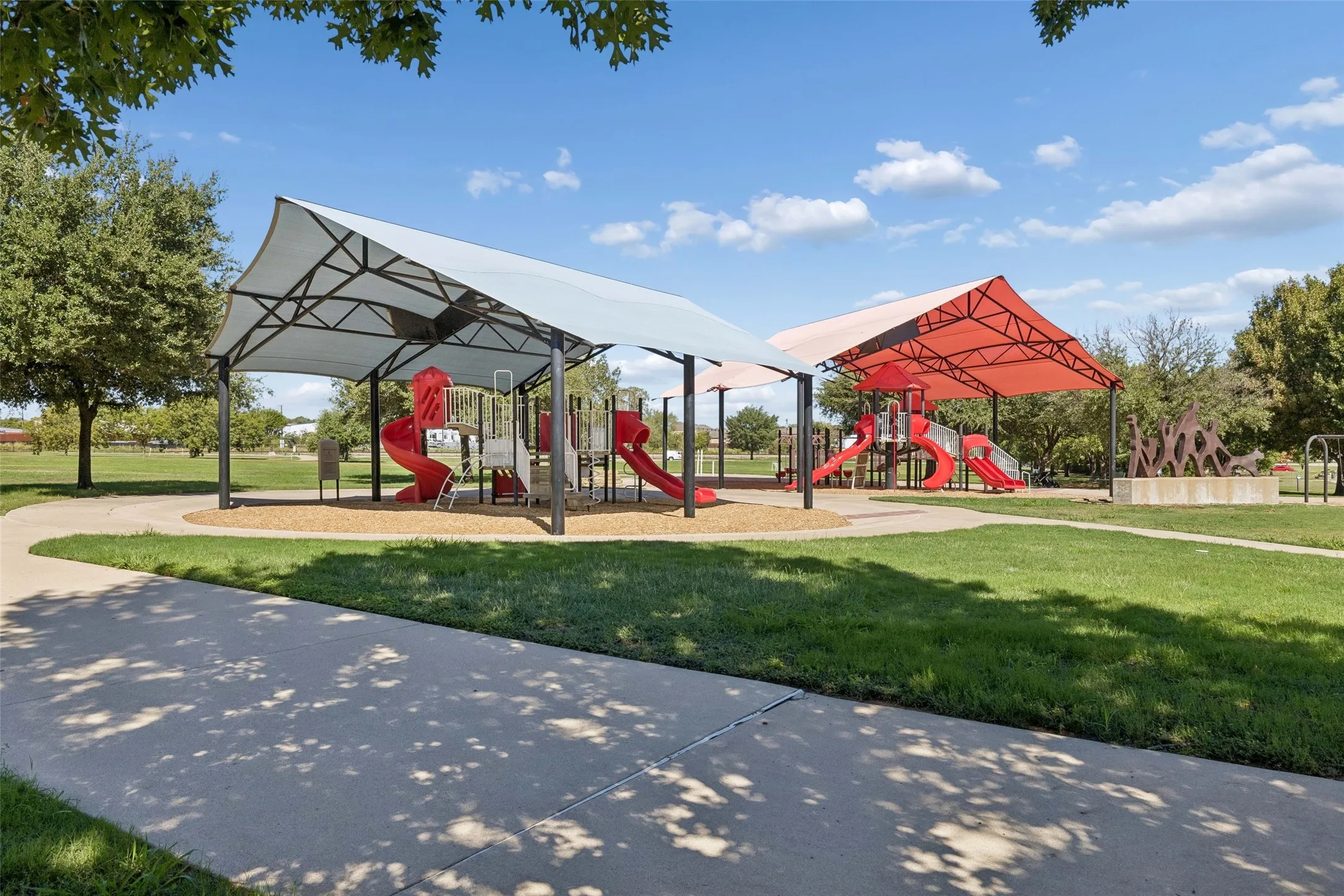 Townhouse For Sale in Tarrant County , 8209 Main Street, North Richland Hills, Texas 76182, 3 Bedroom, 3 Bathroom, 2 Garage spaces, 2,198 Sqft, built in 2018, mls#21404506, Real Estate Agent in North Richland Hills, Homes For Sale in Tarrant county, Homes For Sale in North Richland Hills, Realtor in North Richland Hills Texas, Real Estate Brokerage Independent Realty Texas, Luminita Cordes Realtor