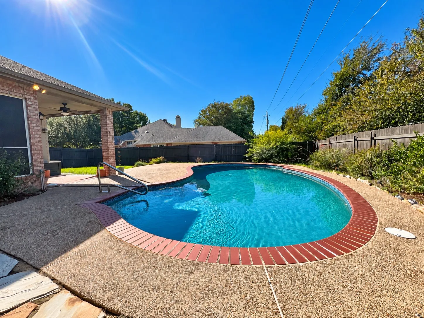 Single Family Residence For Rent in Tarrant County , 1606 Sarah Brooks Drive, Keller, Texas 76248, 4 Bedroom, 2 Bathroom, 3 Garage spaces, 2,360 Sqft, built in 1994, mls#21404957, Real Estate Agent in Keller, Homes For Rent in Tarrant county, Homes For Rent in Keller, Realtor in Keller Texas, Real Estate Brokerage Independent Realty Texas, Luminita Cordes Realtor