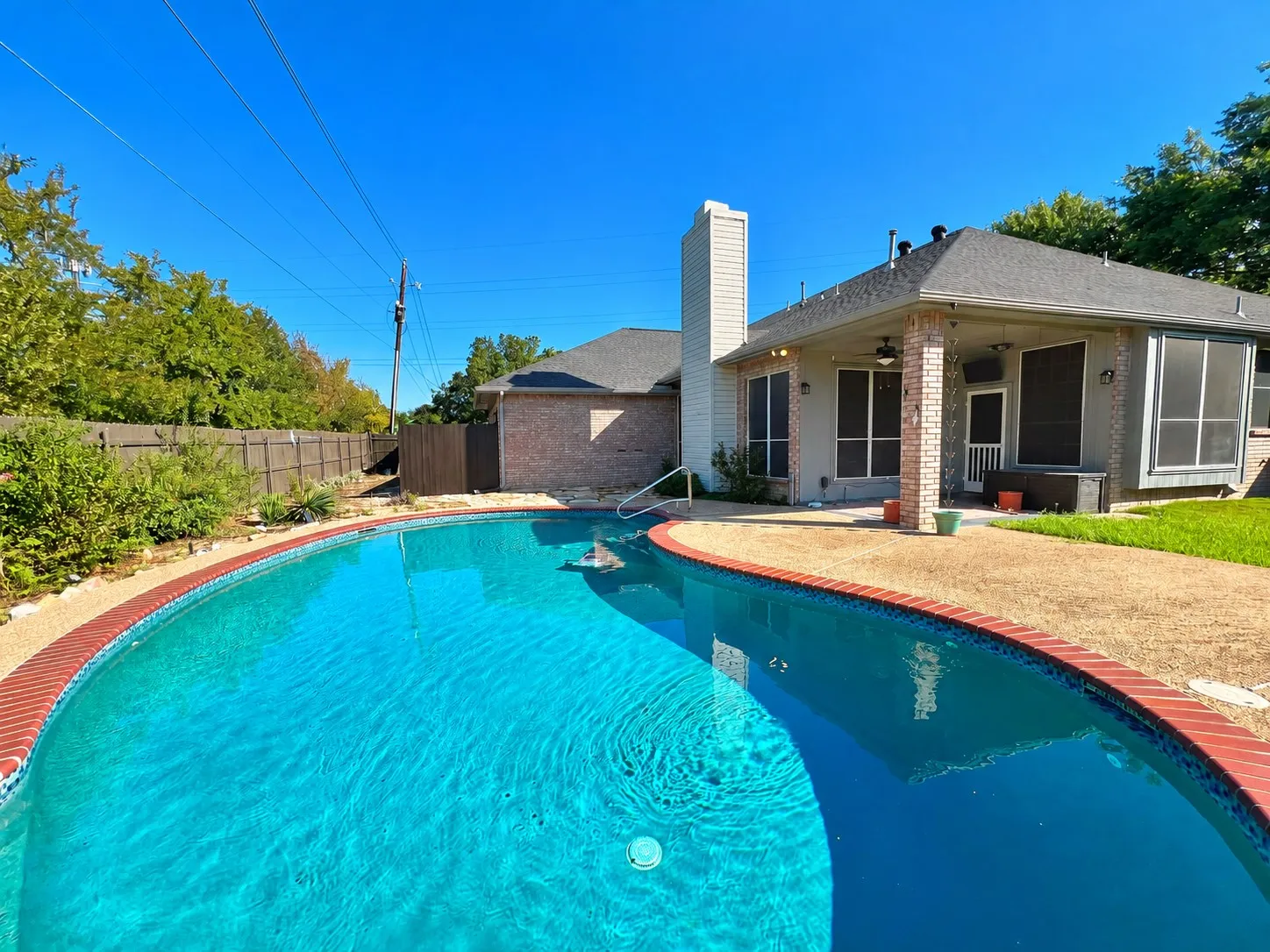 Single Family Residence For Rent in Tarrant County , 1606 Sarah Brooks Drive, Keller, Texas 76248, 4 Bedroom, 2 Bathroom, 3 Garage spaces, 2,360 Sqft, built in 1994, mls#21404957, Real Estate Agent in Keller, Homes For Rent in Tarrant county, Homes For Rent in Keller, Realtor in Keller Texas, Real Estate Brokerage Independent Realty Texas, Luminita Cordes Realtor