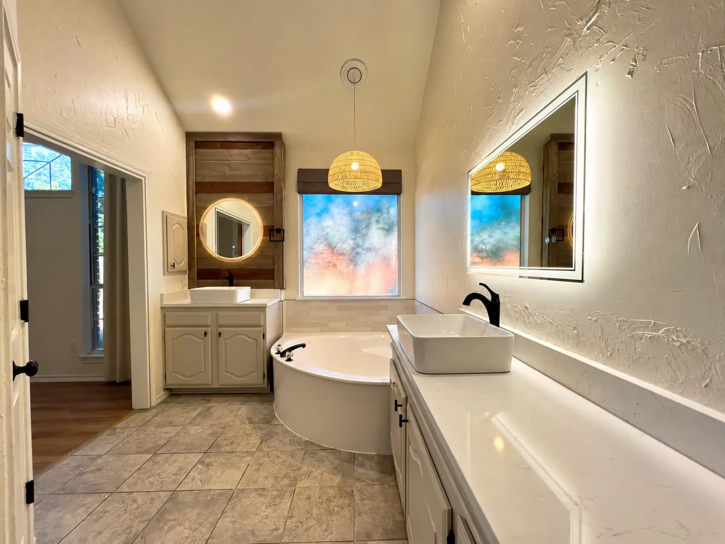 Single Family Residence For Rent in Tarrant County , 1606 Sarah Brooks Drive, Keller, Texas 76248, 4 Bedroom, 2 Bathroom, 3 Garage spaces, 2,360 Sqft, built in 1994, mls#21404957, Real Estate Agent in Keller, Homes For Rent in Tarrant county, Homes For Rent in Keller, Realtor in Keller Texas, Real Estate Brokerage Independent Realty Texas, Luminita Cordes Realtor