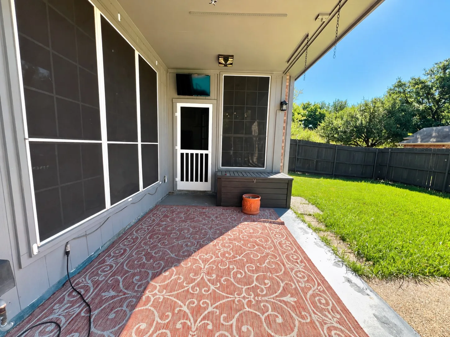Single Family Residence For Rent in Tarrant County , 1606 Sarah Brooks Drive, Keller, Texas 76248, 4 Bedroom, 2 Bathroom, 3 Garage spaces, 2,360 Sqft, built in 1994, mls#21404957, Real Estate Agent in Keller, Homes For Rent in Tarrant county, Homes For Rent in Keller, Realtor in Keller Texas, Real Estate Brokerage Independent Realty Texas, Luminita Cordes Realtor