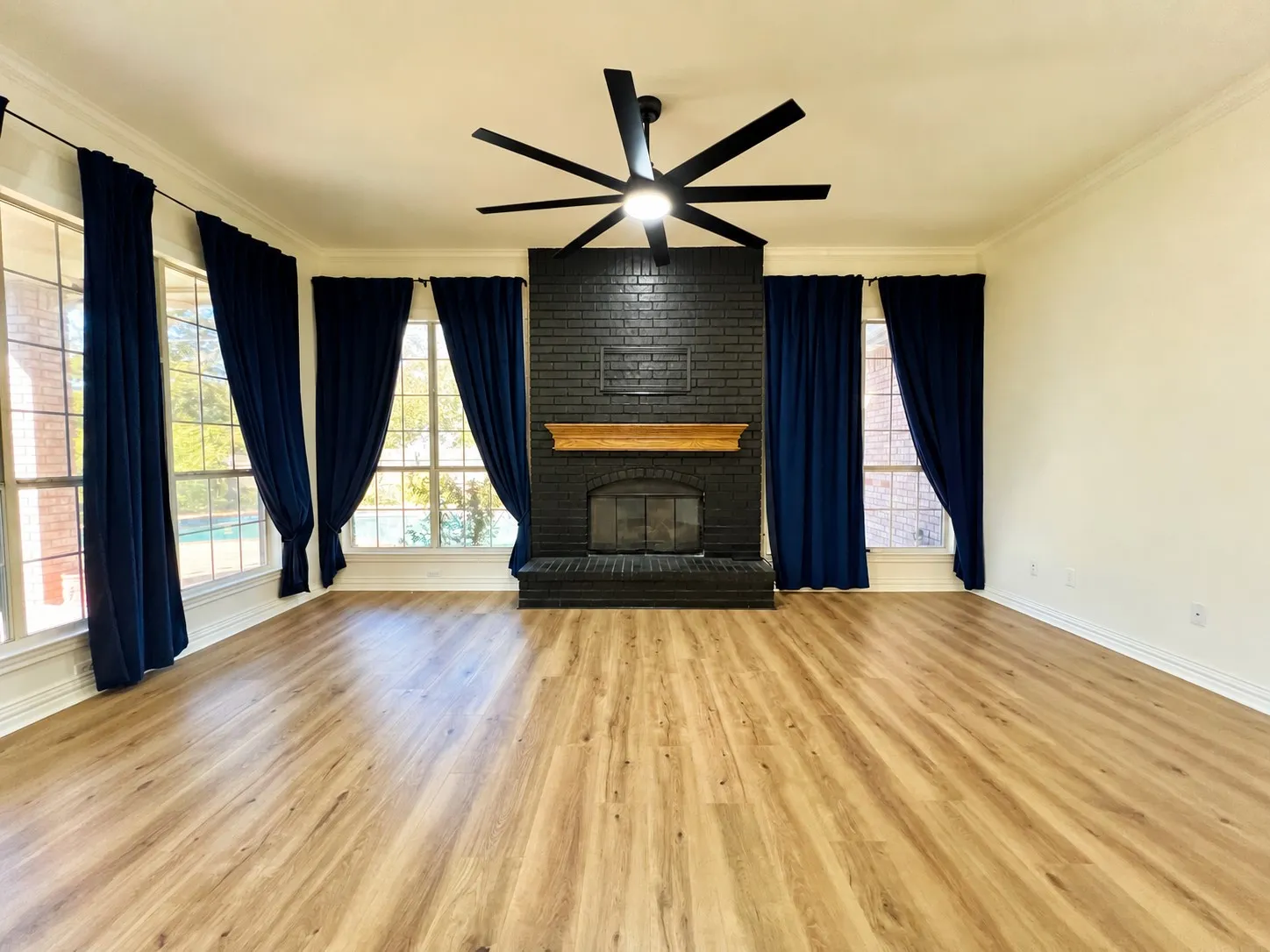 Single Family Residence For Rent in Tarrant County , 1606 Sarah Brooks Drive, Keller, Texas 76248, 4 Bedroom, 2 Bathroom, 3 Garage spaces, 2,360 Sqft, built in 1994, mls#21404957, Real Estate Agent in Keller, Homes For Rent in Tarrant county, Homes For Rent in Keller, Realtor in Keller Texas, Real Estate Brokerage Independent Realty Texas, Luminita Cordes Realtor