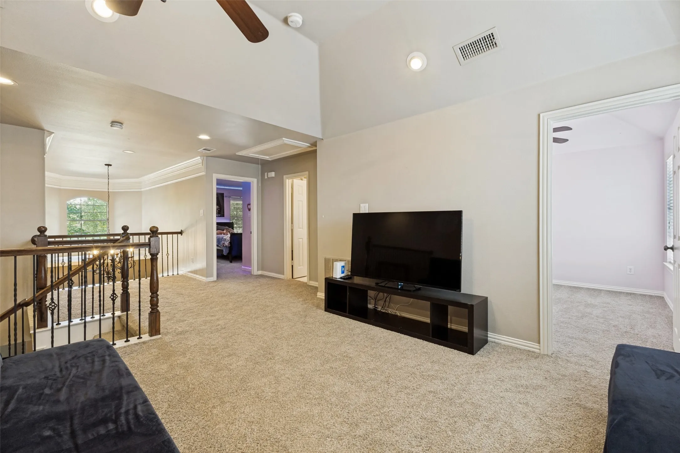 Single Family Residence For Sale in Collin County , 1227 Comanche Drive, Allen, Texas 75013, 5 Bedroom, 4 Bathroom, 3 Garage spaces, 3,537 Sqft, built in 2000, mls#21404704, Real Estate Agent in Allen, Homes For Sale in Collin county, Homes For Sale in Allen, Realtor in Allen Texas, Real Estate Brokerage Independent Realty Texas, Luminita Cordes Realtor
