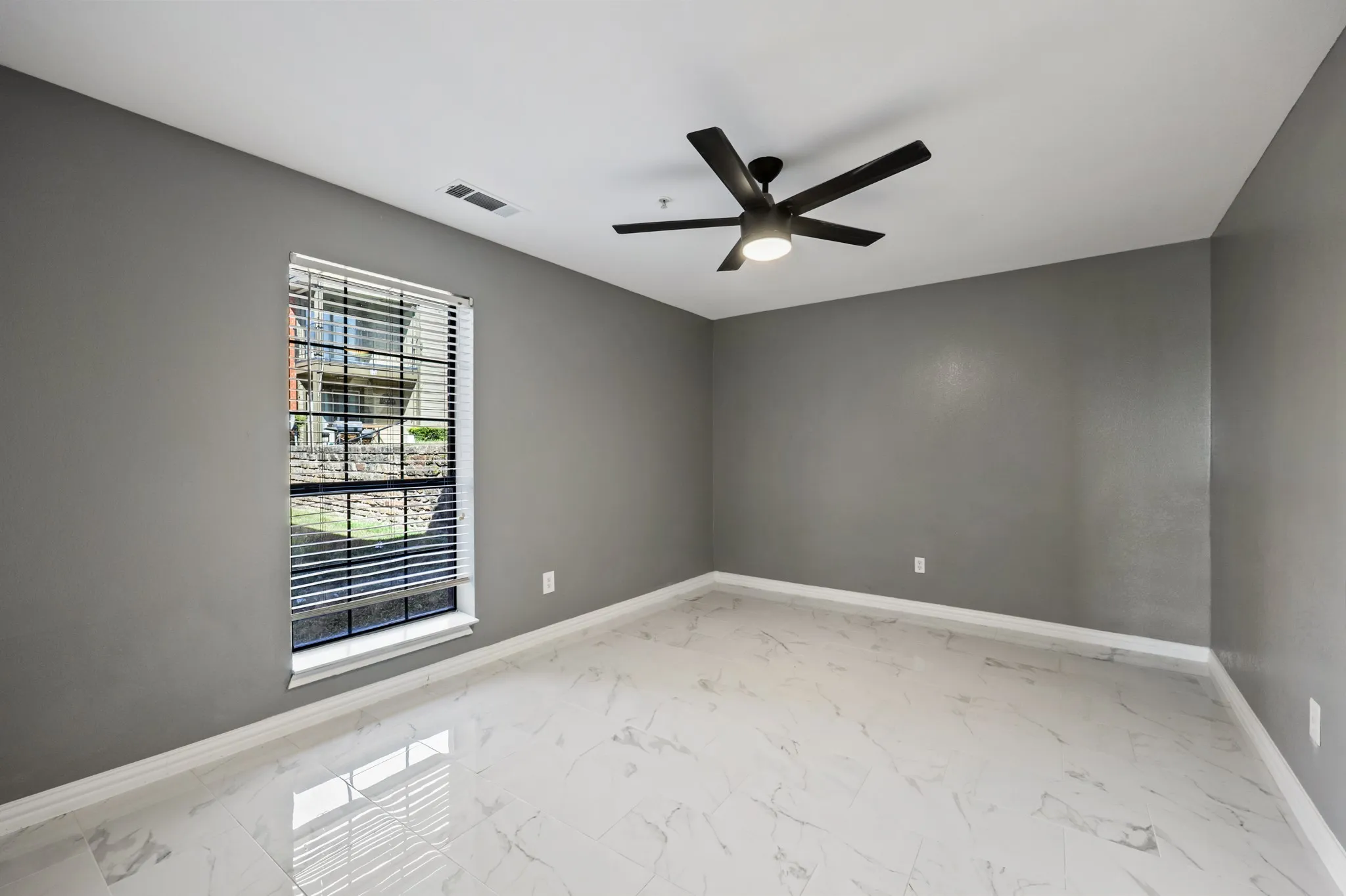Condominium For Sale in Dallas County , 5905 Lake Hubbard Parkway 152, Garland, Texas 75043, 2 Bedroom, 2 Bathroom, Garage spaces, 916 Sqft, built in 2008, mls#21403958, Real Estate Agent in Garland, Homes For Sale in Dallas county, Homes For Sale in Garland, Realtor in Garland Texas, Real Estate Brokerage Independent Realty Texas, Luminita Cordes Realtor