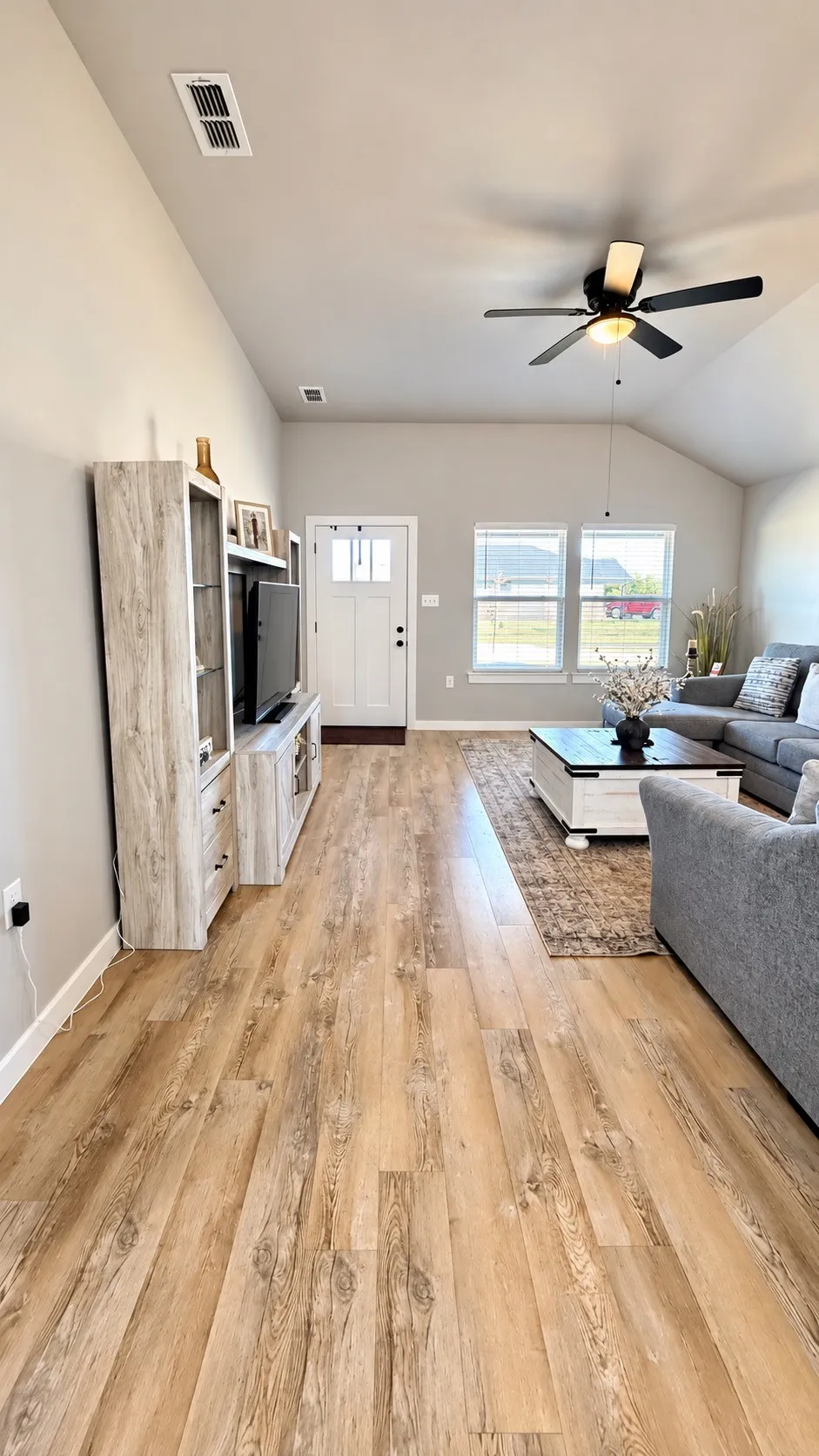 Single Family Residence For Rent in Taylor County , 429 Goa Way, Abilene, Texas 79602, 3 Bedroom, 2 Bathroom, 1 Garage spaces, 1,198 Sqft, built in 2025, mls#21404967, Real Estate Agent in Abilene, Homes For Rent in Taylor county, Homes For Rent in Abilene, Realtor in Abilene Texas, Real Estate Brokerage Independent Realty Texas, Luminita Cordes Realtor