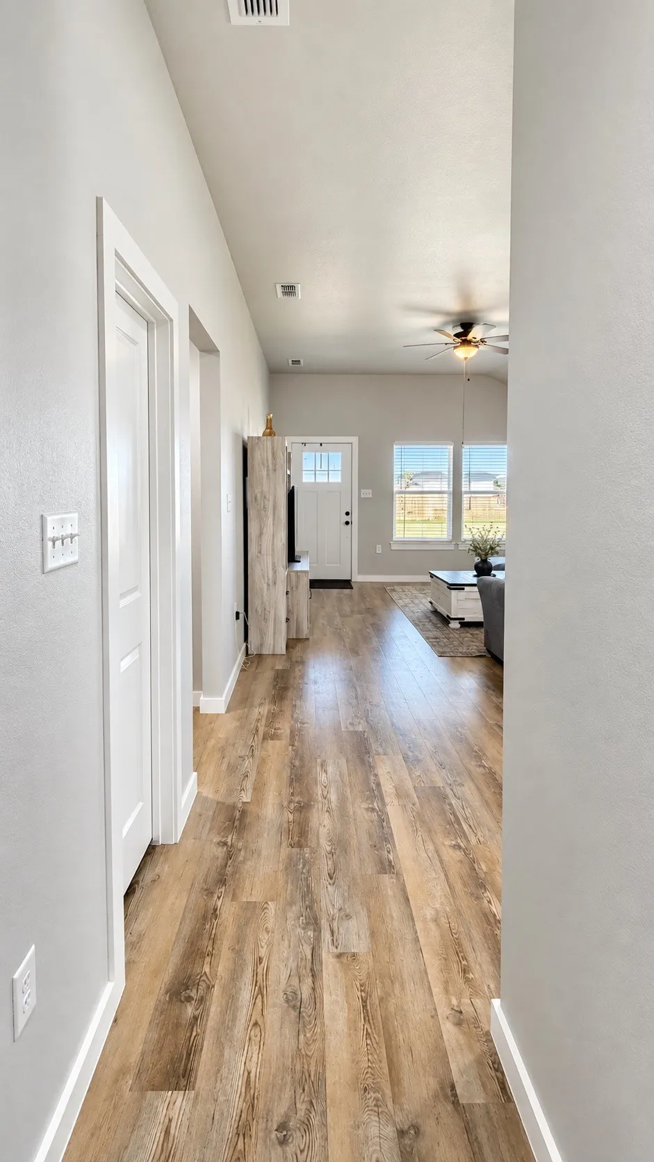 Single Family Residence For Rent in Taylor County , 429 Goa Way, Abilene, Texas 79602, 3 Bedroom, 2 Bathroom, 1 Garage spaces, 1,198 Sqft, built in 2025, mls#21404967, Real Estate Agent in Abilene, Homes For Rent in Taylor county, Homes For Rent in Abilene, Realtor in Abilene Texas, Real Estate Brokerage Independent Realty Texas, Luminita Cordes Realtor