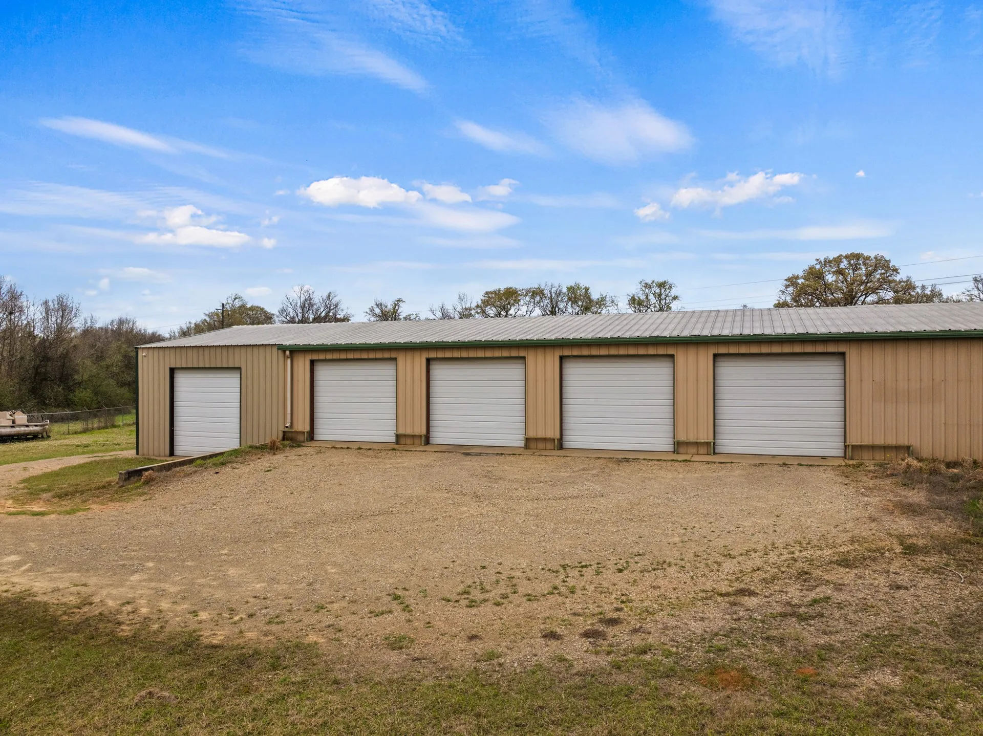 Warehouse For Sale in Camp County , 1081 Texas Loop 179, Pittsburg, Texas 75686, 0, 0, Garage spaces, 0 Sqft, built in 2003, mls#21404222, Real Estate Agent in Pittsburg, Homes For Sale in Camp county, Homes For Sale in Pittsburg, Realtor in Pittsburg Texas, Real Estate Brokerage Independent Realty Texas, Luminita Cordes Realtor