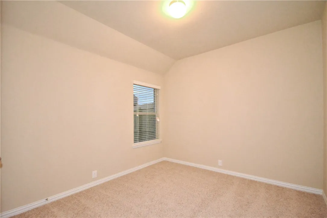Single Family Residence For Rent in Ellis County , 118 Eagle Feather, Waxahachie, Texas 75165, 4 Bedroom, 3 Bathroom, 2 Garage spaces, 2,574 Sqft, built in 2016, mls#21404970, Real Estate Agent in Waxahachie, Homes For Rent in Ellis county, Homes For Rent in Waxahachie, Realtor in Waxahachie Texas, Real Estate Brokerage Independent Realty Texas, Luminita Cordes Realtor