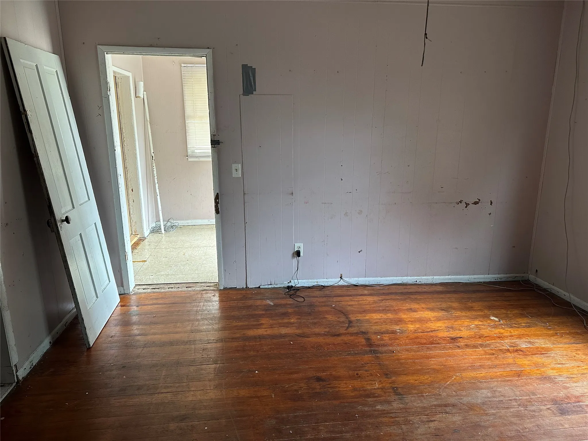 Single Family Residence For Sale in Brown County , 402 Main St, Blanket, Texas 76432, 3 Bedroom, 1 Bathroom, Garage spaces, 1,331 Sqft, built in 1940, mls#21402885, Real Estate Agent in Blanket, Homes For Sale in Brown county, Homes For Sale in Blanket, Realtor in Blanket Texas, Real Estate Brokerage Independent Realty Texas, Luminita Cordes Realtor