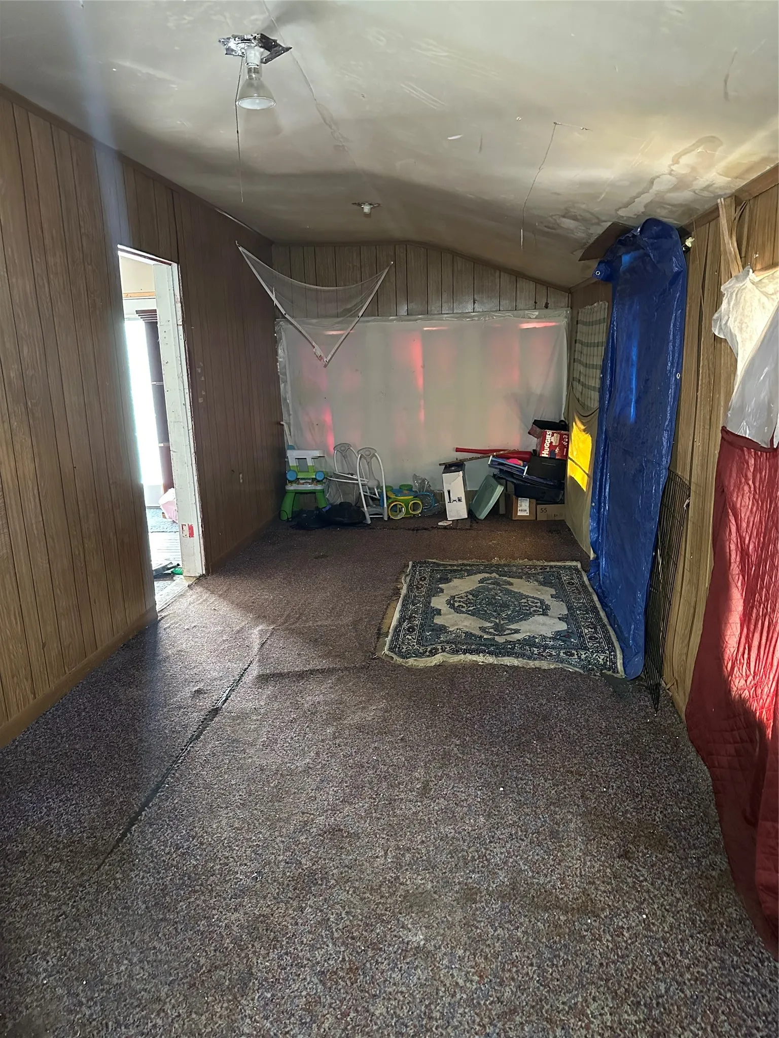 Single Family Residence For Sale in Brown County , 402 Main St, Blanket, Texas 76432, 3 Bedroom, 1 Bathroom, Garage spaces, 1,331 Sqft, built in 1940, mls#21402885, Real Estate Agent in Blanket, Homes For Sale in Brown county, Homes For Sale in Blanket, Realtor in Blanket Texas, Real Estate Brokerage Independent Realty Texas, Luminita Cordes Realtor
