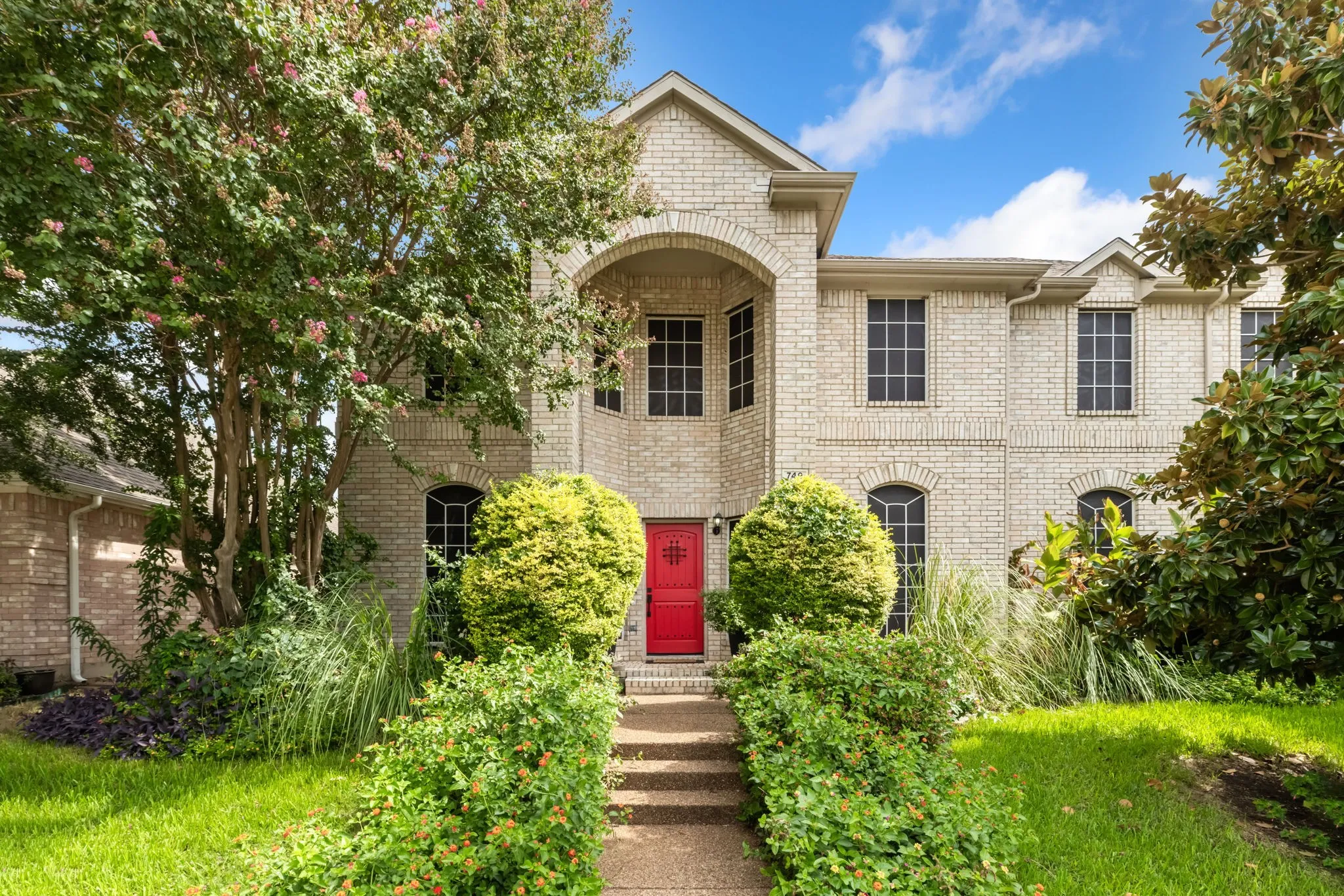 Single Family Residence For Sale in Collin County , 749 Yale Drive, Allen, Texas 75002, 4 Bedroom, 4 Bathroom, 2 Garage spaces, 3,010 Sqft, built in 1993, mls#21404951, Real Estate Agent in Allen, Homes For Sale in Collin county, Homes For Sale in Allen, Realtor in Allen Texas, Real Estate Brokerage Independent Realty Texas, Luminita Cordes Realtor