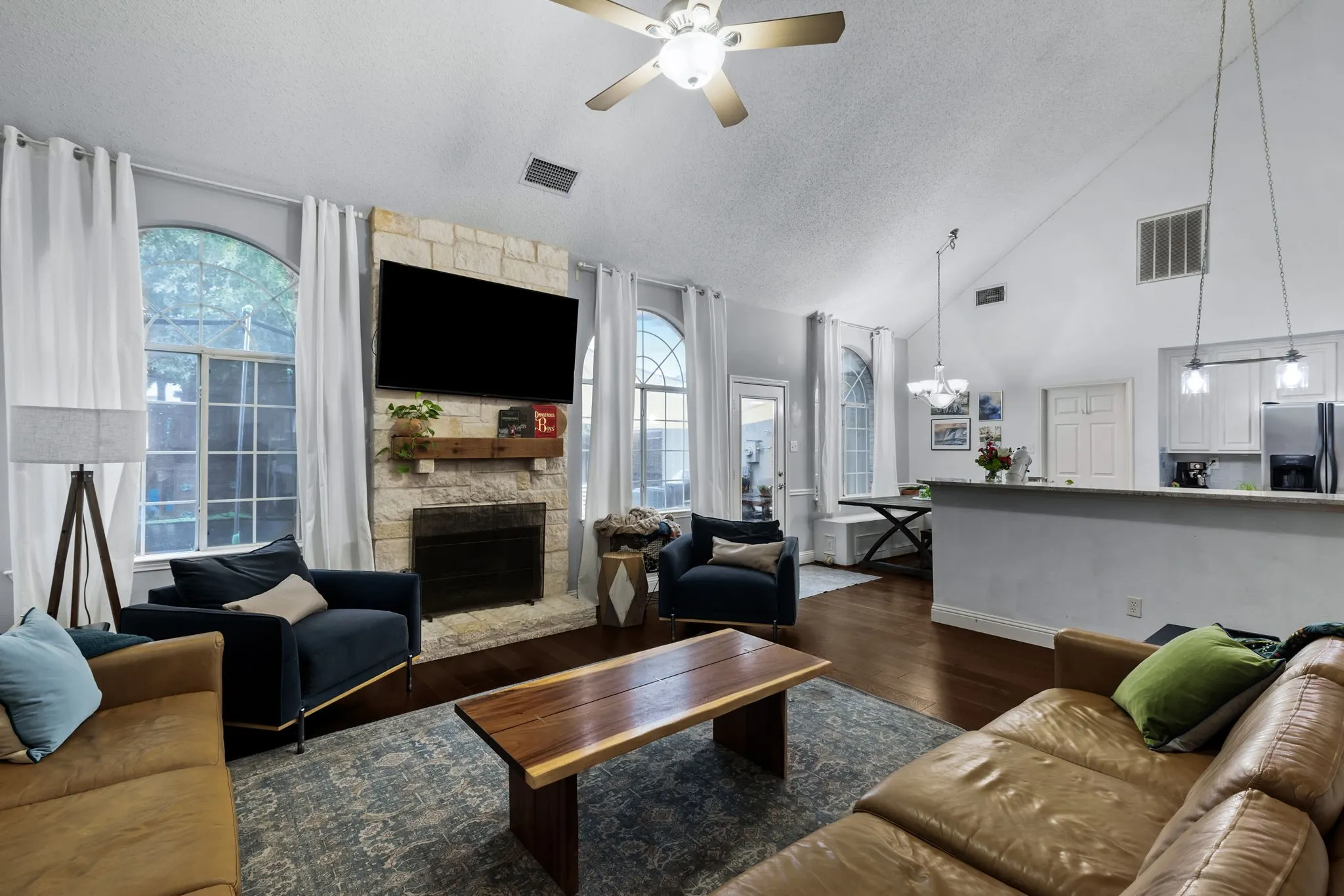 Single Family Residence For Sale in Collin County , 749 Yale Drive, Allen, Texas 75002, 4 Bedroom, 4 Bathroom, 2 Garage spaces, 3,010 Sqft, built in 1993, mls#21404951, Real Estate Agent in Allen, Homes For Sale in Collin county, Homes For Sale in Allen, Realtor in Allen Texas, Real Estate Brokerage Independent Realty Texas, Luminita Cordes Realtor