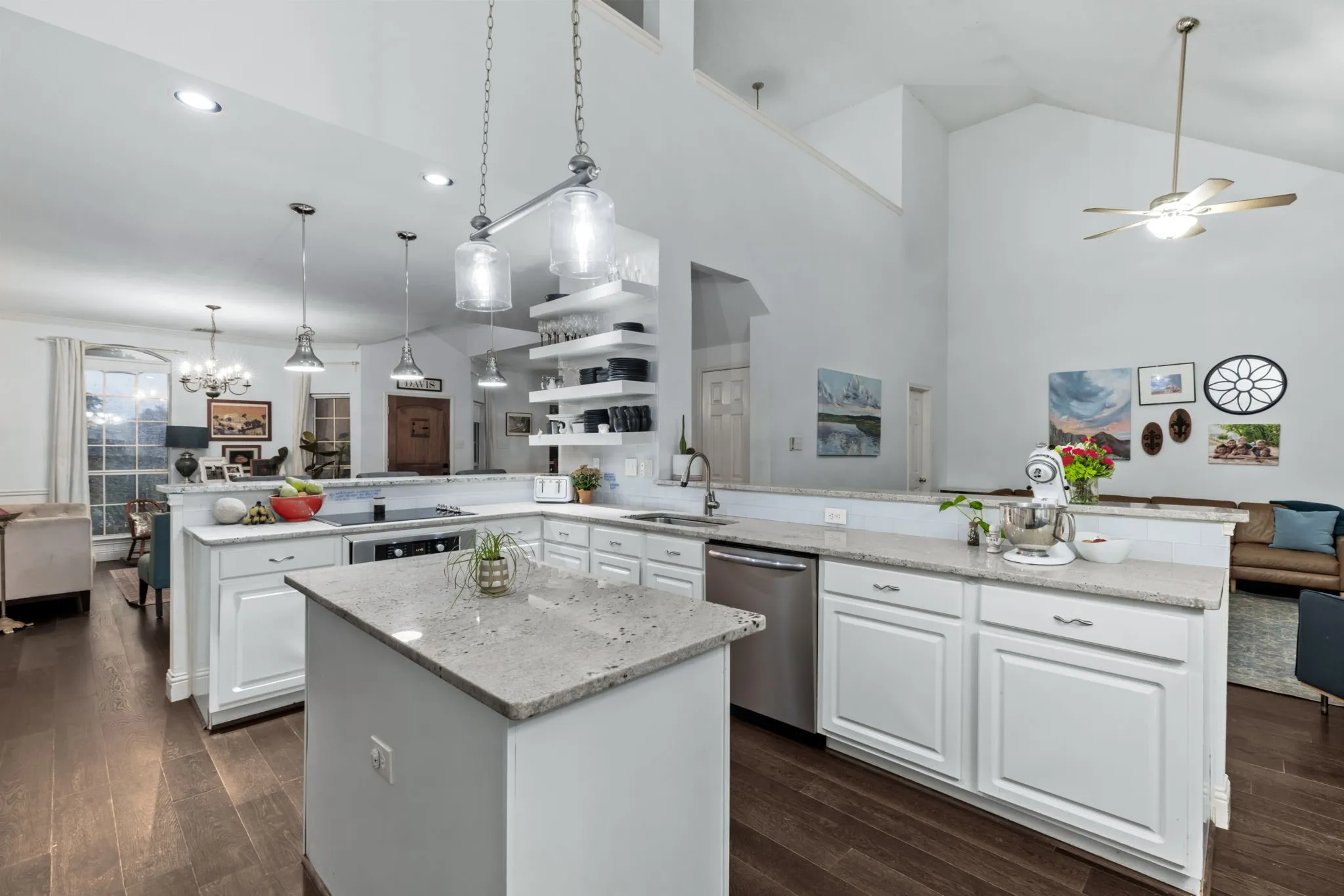 Single Family Residence For Sale in Collin County , 749 Yale Drive, Allen, Texas 75002, 4 Bedroom, 4 Bathroom, 2 Garage spaces, 3,010 Sqft, built in 1993, mls#21404951, Real Estate Agent in Allen, Homes For Sale in Collin county, Homes For Sale in Allen, Realtor in Allen Texas, Real Estate Brokerage Independent Realty Texas, Luminita Cordes Realtor