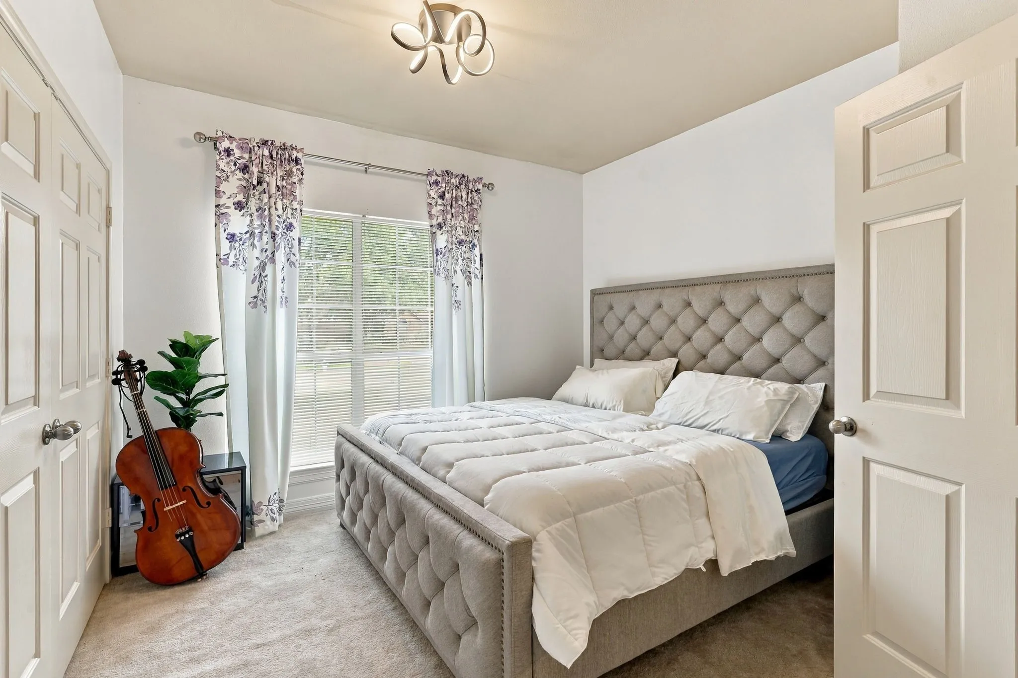 Single Family Residence For Sale in Dallas County , 8318 Portsmouth Drive, Rowlett, Texas 75088, 4 Bedroom, 3 Bathroom, 2 Garage spaces, 2,703 Sqft, built in 1998, mls#21404880, Real Estate Agent in Rowlett, Homes For Sale in Dallas county, Homes For Sale in Rowlett, Realtor in Rowlett Texas, Real Estate Brokerage Independent Realty Texas, Luminita Cordes Realtor