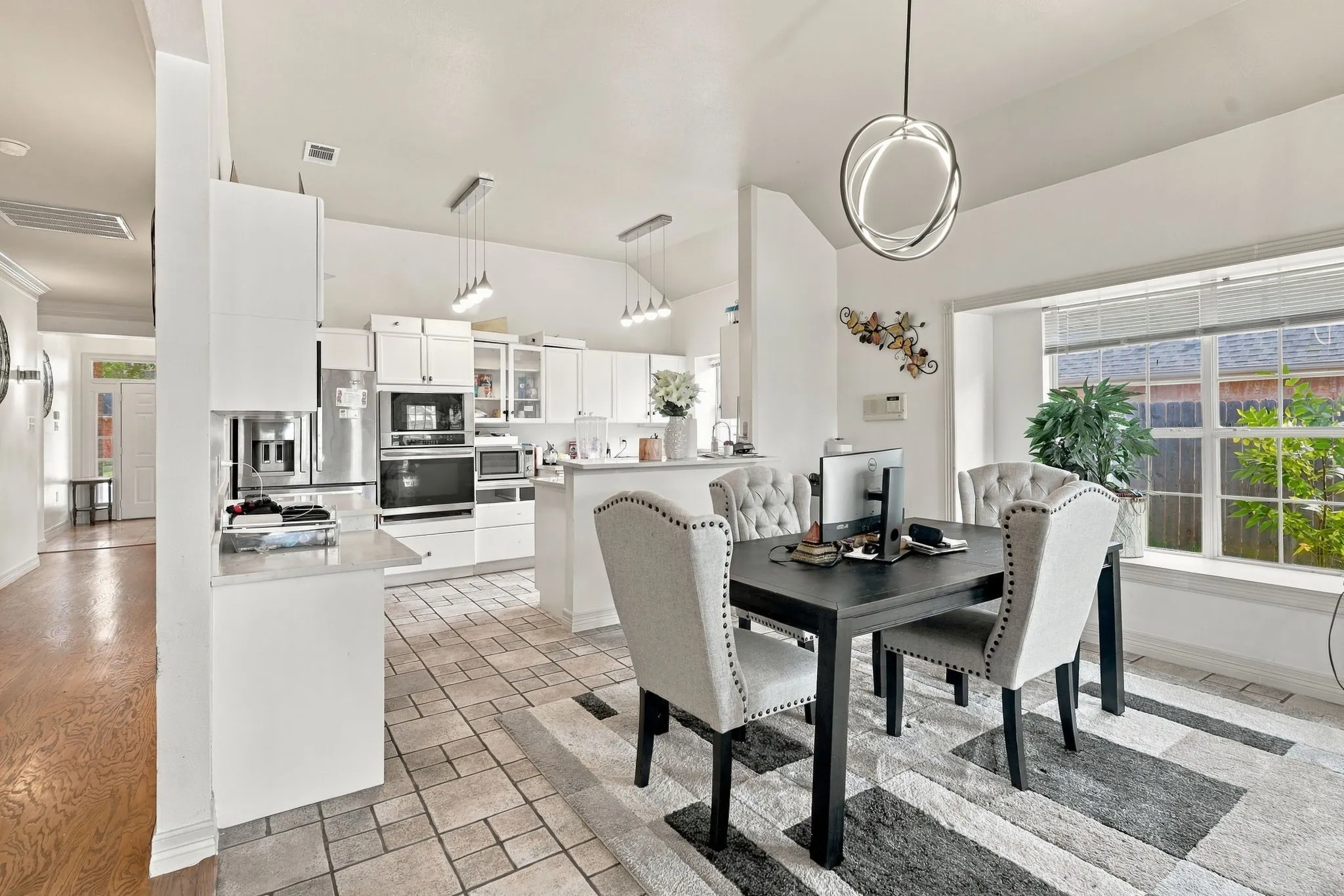 Single Family Residence For Sale in Dallas County , 8318 Portsmouth Drive, Rowlett, Texas 75088, 4 Bedroom, 3 Bathroom, 2 Garage spaces, 2,703 Sqft, built in 1998, mls#21404880, Real Estate Agent in Rowlett, Homes For Sale in Dallas county, Homes For Sale in Rowlett, Realtor in Rowlett Texas, Real Estate Brokerage Independent Realty Texas, Luminita Cordes Realtor