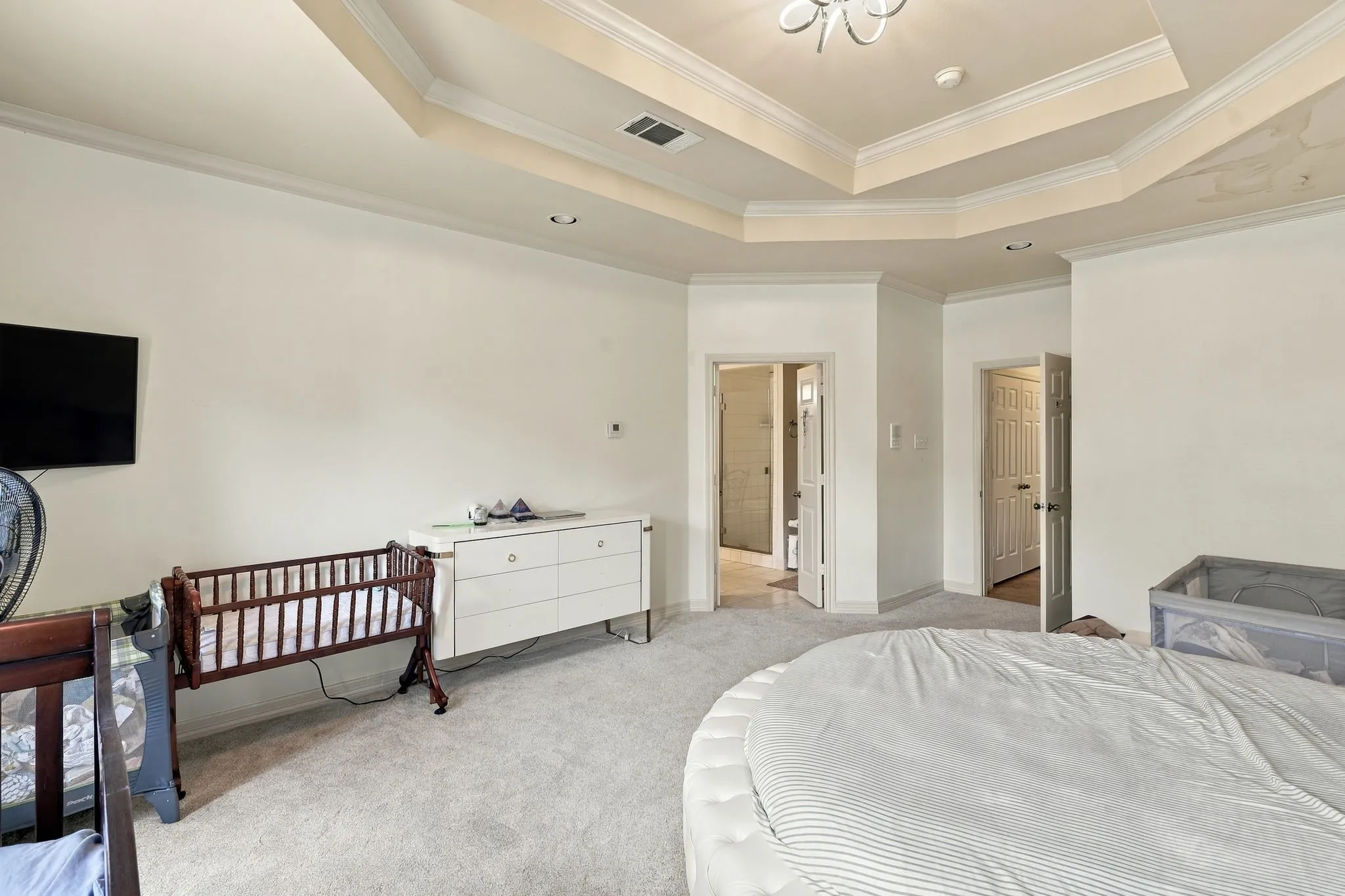 Single Family Residence For Sale in Dallas County , 8318 Portsmouth Drive, Rowlett, Texas 75088, 4 Bedroom, 3 Bathroom, 2 Garage spaces, 2,703 Sqft, built in 1998, mls#21404880, Real Estate Agent in Rowlett, Homes For Sale in Dallas county, Homes For Sale in Rowlett, Realtor in Rowlett Texas, Real Estate Brokerage Independent Realty Texas, Luminita Cordes Realtor