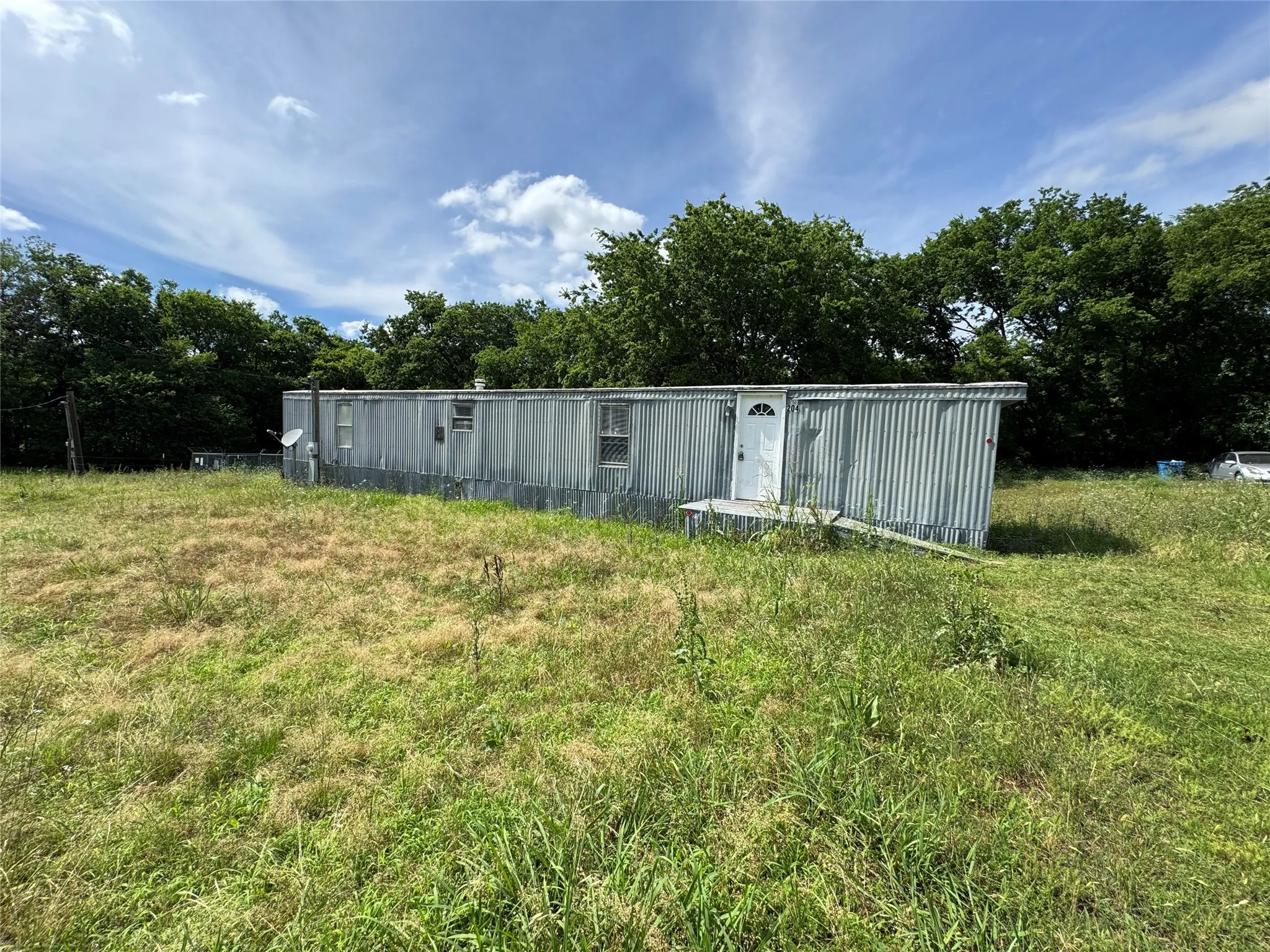 Mobile Home For Sale in Hopkins County , 204 W Tarrant Street, Cumby, Texas 75433, 2 Bedroom, 2 Bathroom, Garage spaces, 924 Sqft, built in 1982, mls#21404988, Real Estate Agent in Cumby, Homes For Sale in Hopkins county, Homes For Sale in Cumby, Realtor in Cumby Texas, Real Estate Brokerage Independent Realty Texas, Luminita Cordes Realtor