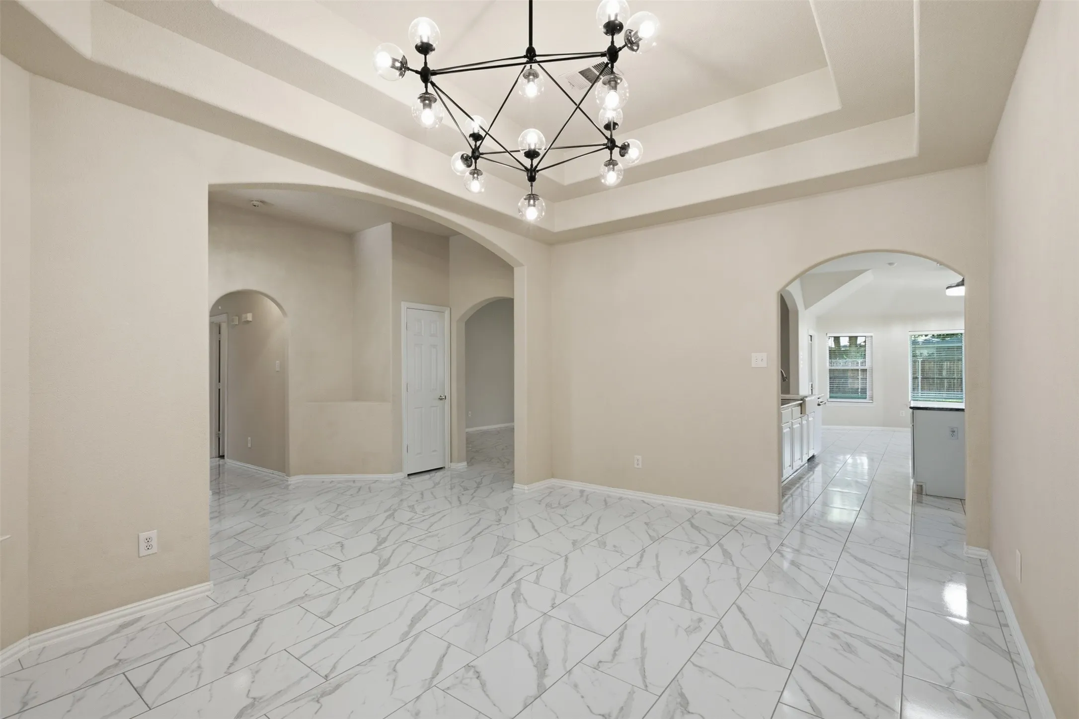Single Family Residence For Sale in Collin County , 2813 Bradford Oaks Drive, Mc Kinney, Texas 75071, 4 Bedroom, 2 Bathroom, 3 Garage spaces, 2,270 Sqft, built in 2000, mls#21404979, Real Estate Agent in Mc Kinney, Homes For Sale in Collin county, Homes For Sale in Mc Kinney, Realtor in Mc Kinney Texas, Real Estate Brokerage Independent Realty Texas, Luminita Cordes Realtor