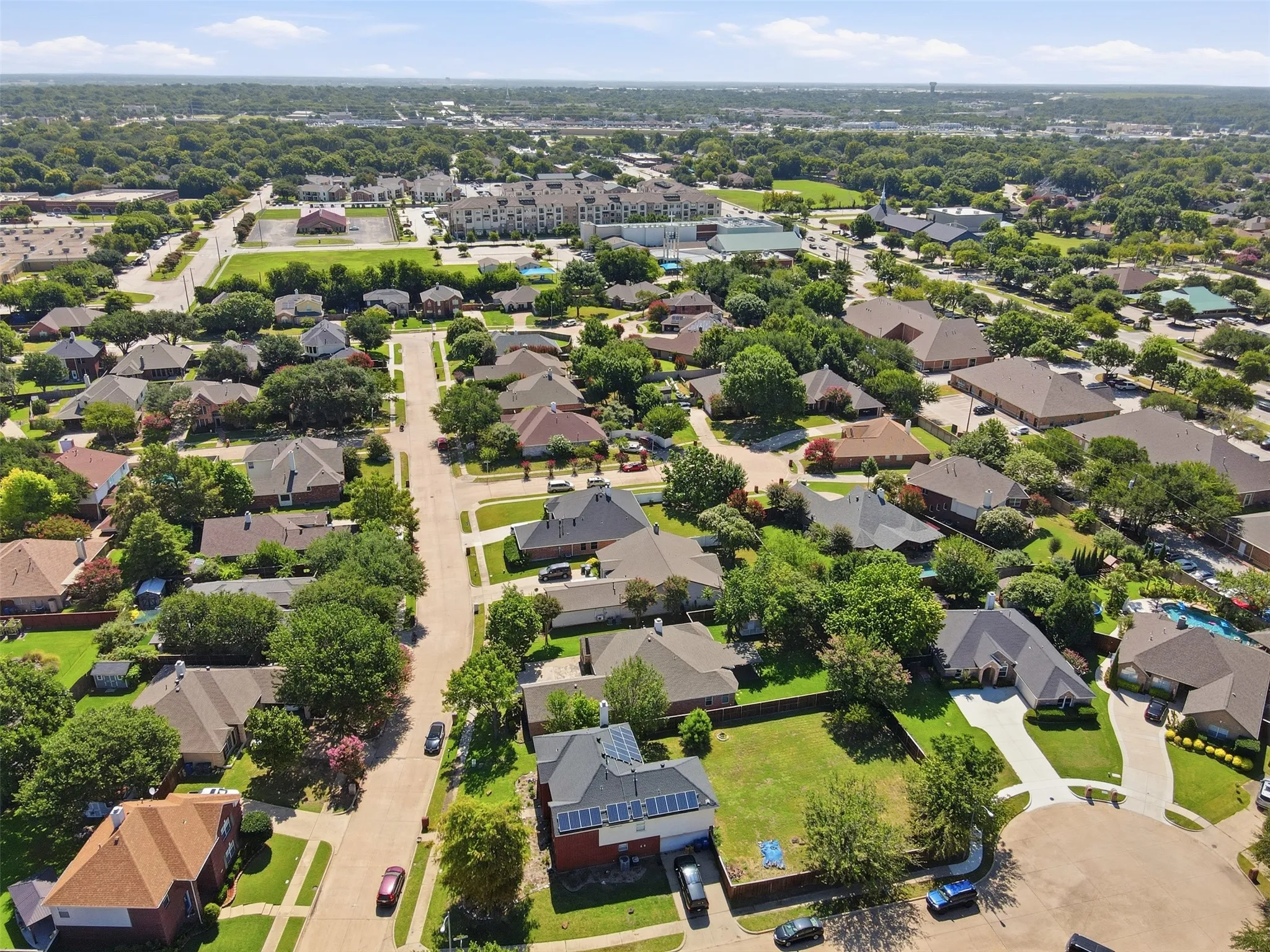Single Family Residence For Sale in Collin County , 2813 Bradford Oaks Drive, Mc Kinney, Texas 75071, 4 Bedroom, 2 Bathroom, 3 Garage spaces, 2,270 Sqft, built in 2000, mls#21404979, Real Estate Agent in Mc Kinney, Homes For Sale in Collin county, Homes For Sale in Mc Kinney, Realtor in Mc Kinney Texas, Real Estate Brokerage Independent Realty Texas, Luminita Cordes Realtor