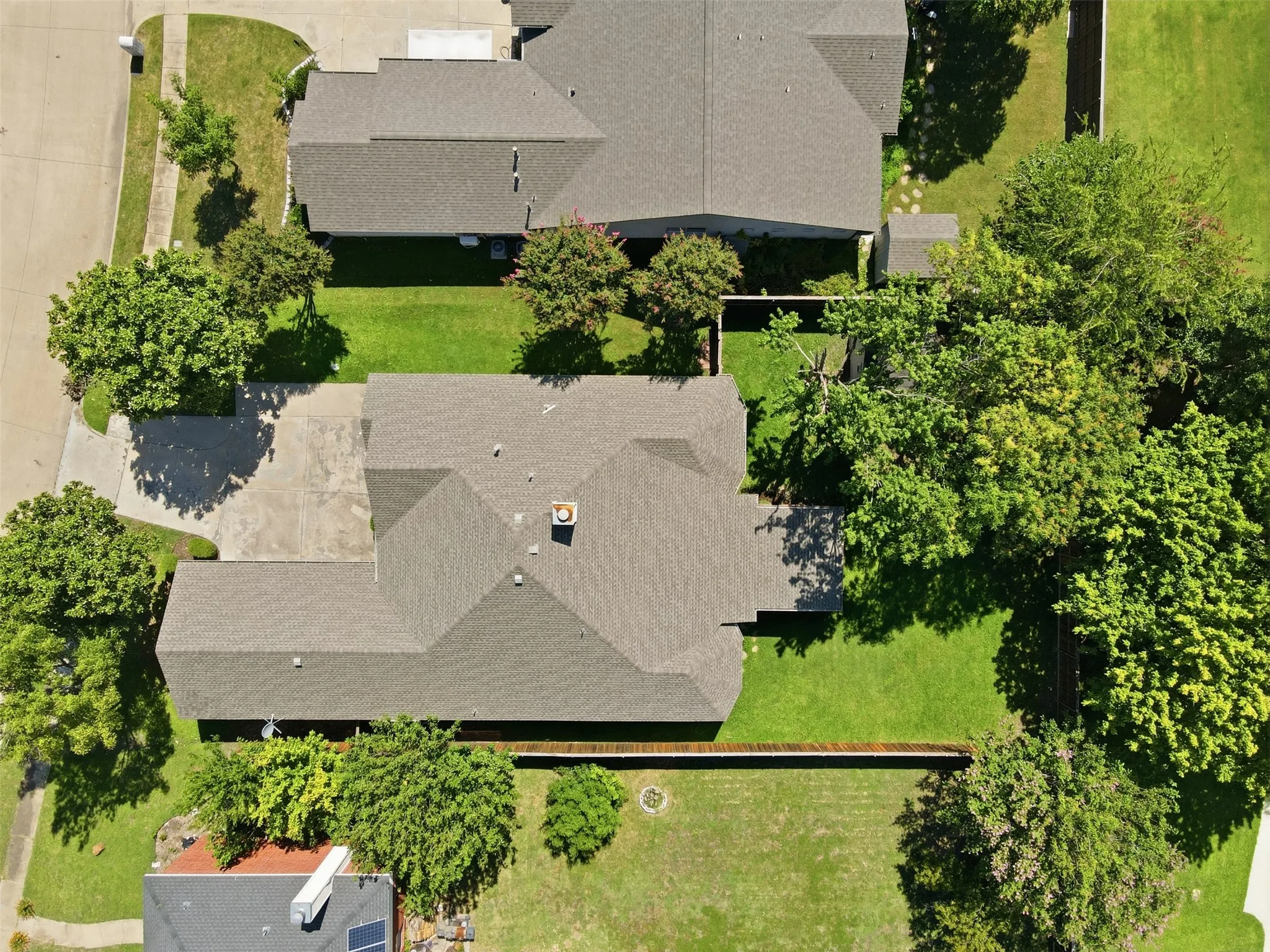 Single Family Residence For Sale in Collin County , 2813 Bradford Oaks Drive, Mc Kinney, Texas 75071, 4 Bedroom, 2 Bathroom, 3 Garage spaces, 2,270 Sqft, built in 2000, mls#21404979, Real Estate Agent in Mc Kinney, Homes For Sale in Collin county, Homes For Sale in Mc Kinney, Realtor in Mc Kinney Texas, Real Estate Brokerage Independent Realty Texas, Luminita Cordes Realtor