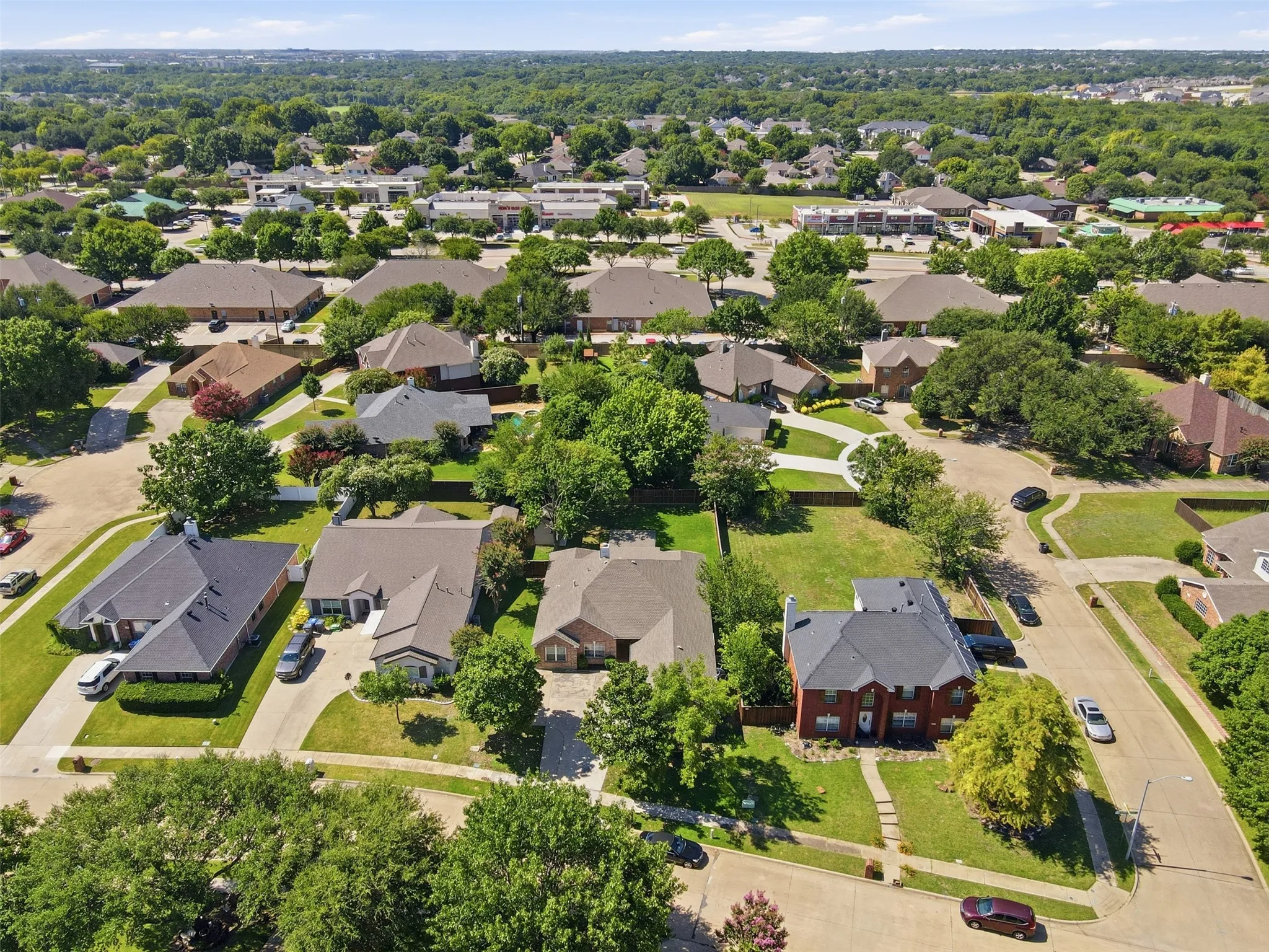Single Family Residence For Sale in Collin County , 2813 Bradford Oaks Drive, Mc Kinney, Texas 75071, 4 Bedroom, 2 Bathroom, 3 Garage spaces, 2,270 Sqft, built in 2000, mls#21404979, Real Estate Agent in Mc Kinney, Homes For Sale in Collin county, Homes For Sale in Mc Kinney, Realtor in Mc Kinney Texas, Real Estate Brokerage Independent Realty Texas, Luminita Cordes Realtor