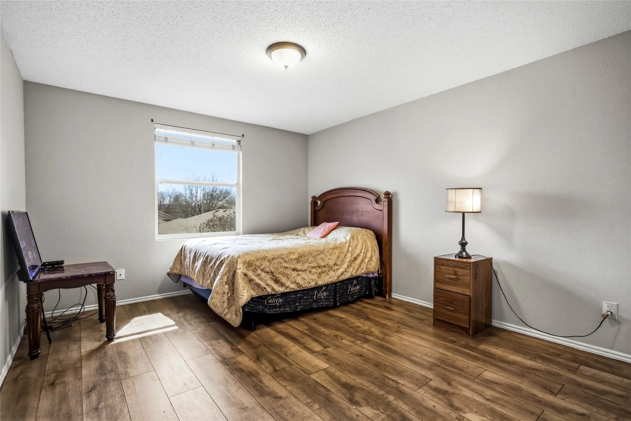 Upstairs bedroom 5