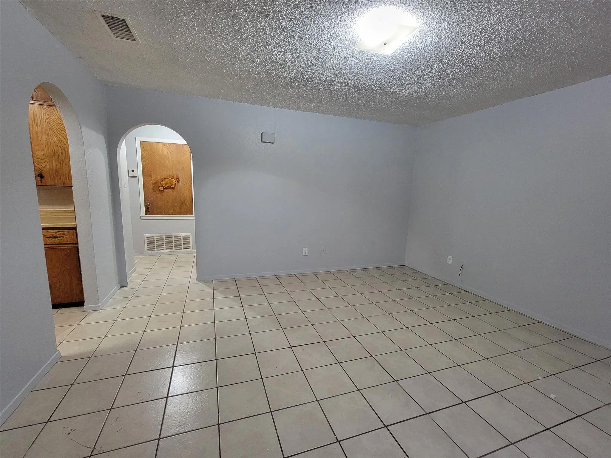 Single Family Residence For Rent in Callahan County , 214 Sherwood Lane #5, Clyde, Texas 79510, 2 Bedroom, 1 Bathroom, Garage spaces, 960 Sqft, built in 1981, mls#21403987, Real Estate Agent in Clyde, Homes For Rent in Callahan county, Homes For Rent in Clyde, Realtor in Clyde Texas, Real Estate Brokerage Independent Realty Texas, Luminita Cordes Realtor