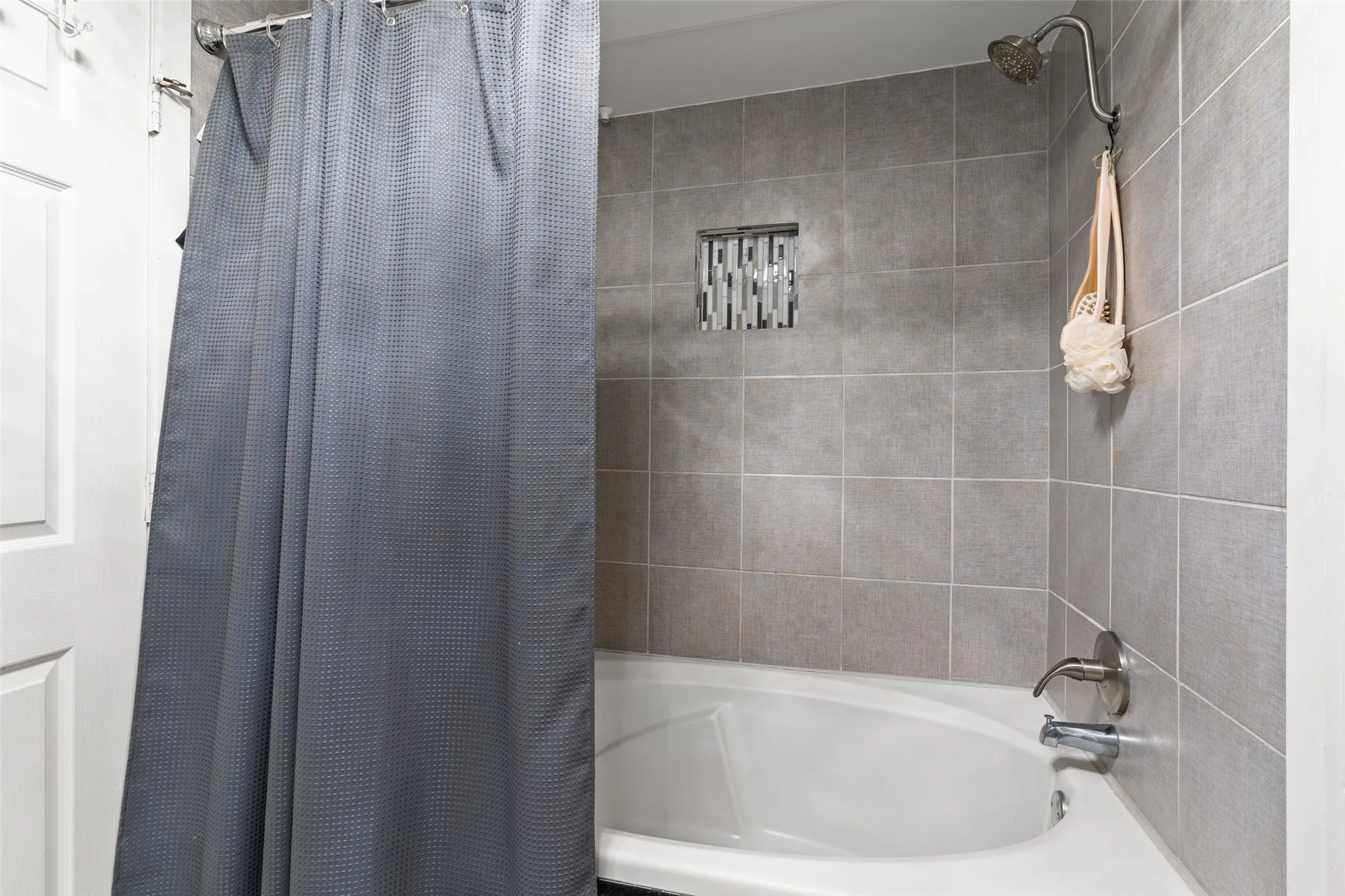 Condominium For Rent in Dallas County , 3102 Kings Road 3201, Dallas, Texas 75219, 2 Bedroom, 2 Bathroom, 2 Garage spaces, 1,103 Sqft, built in 2001, mls#21404701, Real Estate Agent in Dallas, Homes For Rent in Dallas county, Homes For Rent in Dallas, Realtor in Dallas Texas, Real Estate Brokerage Independent Realty Texas, Luminita Cordes Realtor