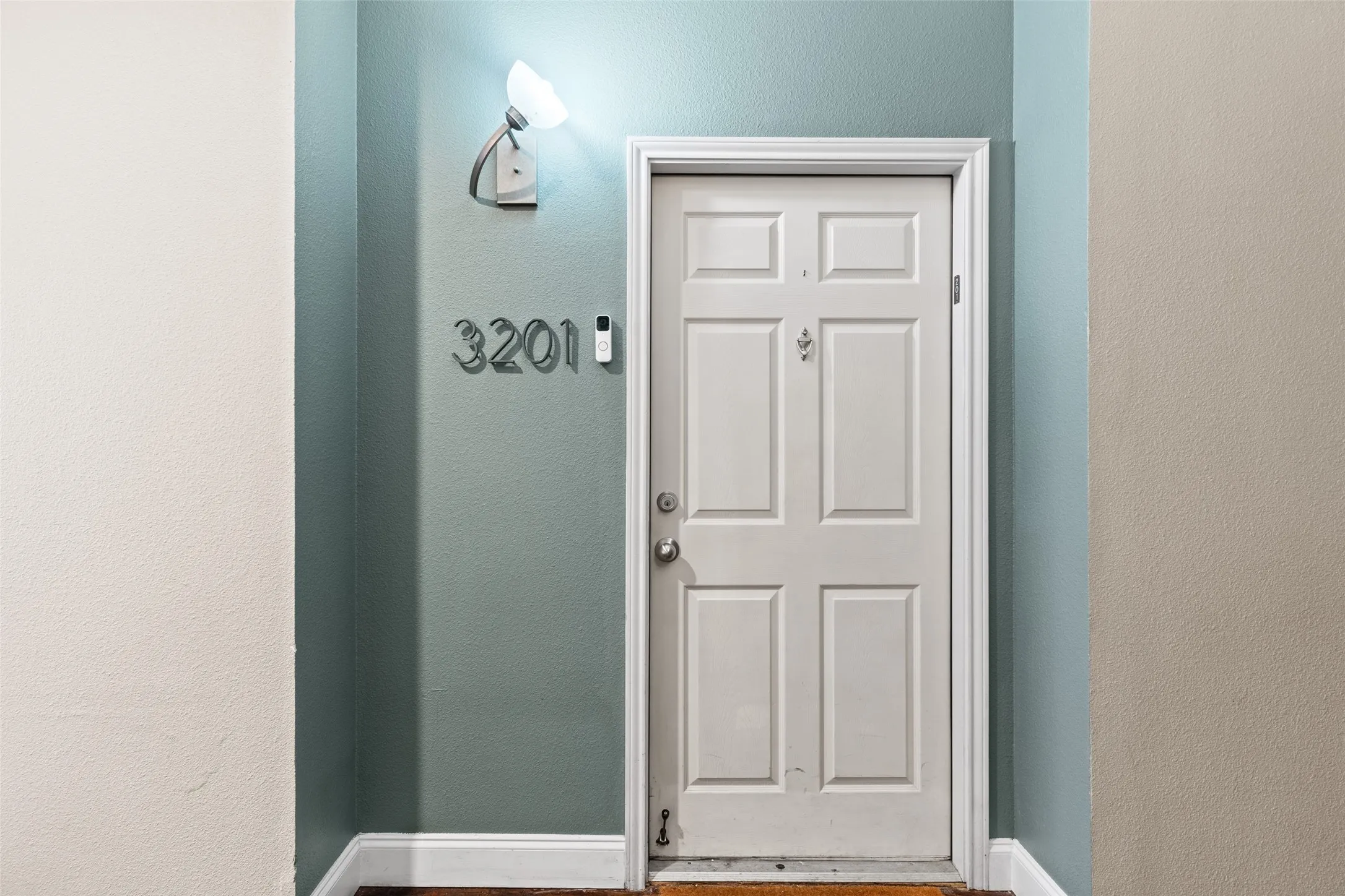 Condominium For Rent in Dallas County , 3102 Kings Road 3201, Dallas, Texas 75219, 2 Bedroom, 2 Bathroom, 2 Garage spaces, 1,103 Sqft, built in 2001, mls#21404701, Real Estate Agent in Dallas, Homes For Rent in Dallas county, Homes For Rent in Dallas, Realtor in Dallas Texas, Real Estate Brokerage Independent Realty Texas, Luminita Cordes Realtor