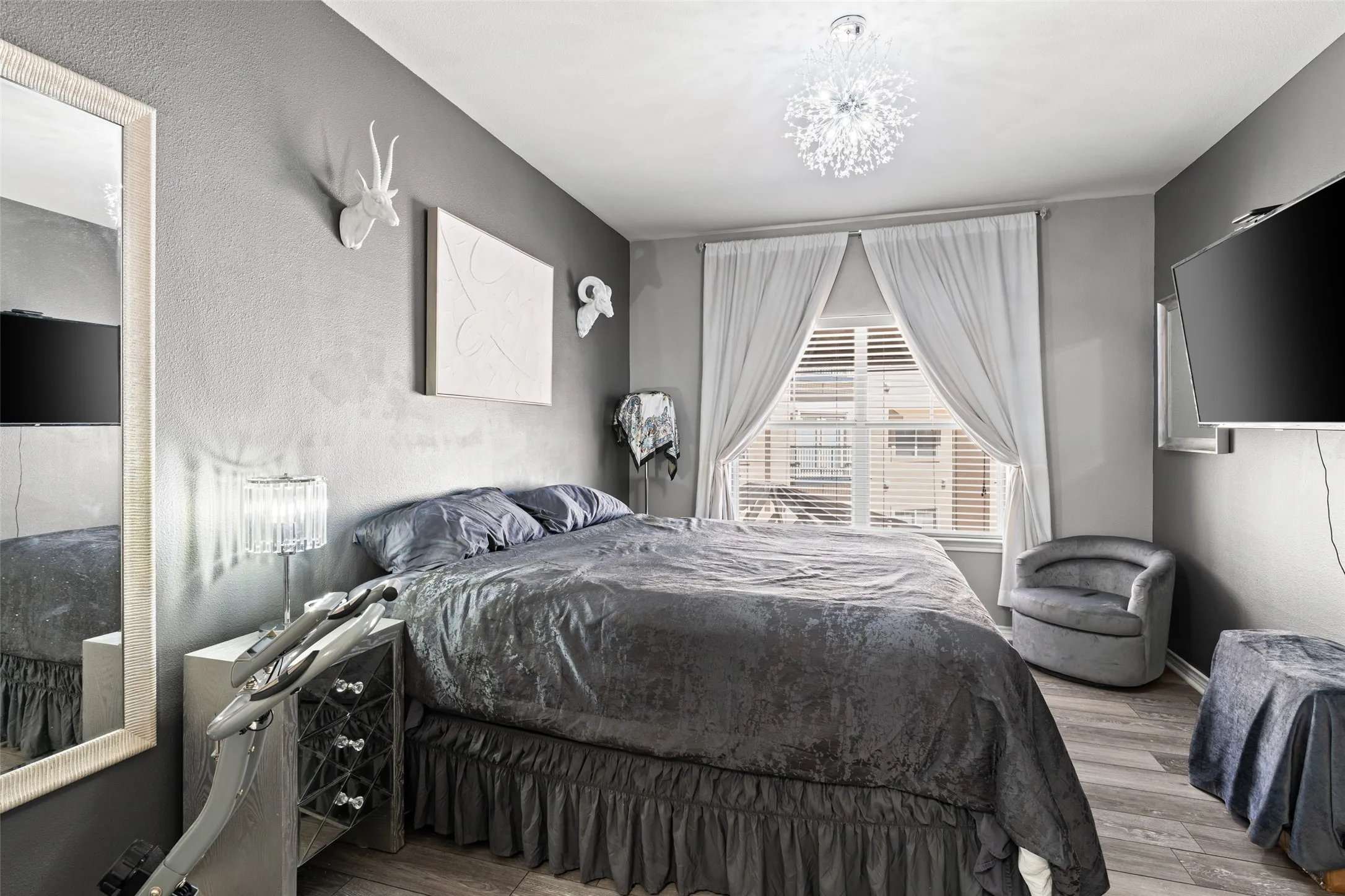 Condominium For Rent in Dallas County , 3102 Kings Road 3201, Dallas, Texas 75219, 2 Bedroom, 2 Bathroom, 2 Garage spaces, 1,103 Sqft, built in 2001, mls#21404701, Real Estate Agent in Dallas, Homes For Rent in Dallas county, Homes For Rent in Dallas, Realtor in Dallas Texas, Real Estate Brokerage Independent Realty Texas, Luminita Cordes Realtor