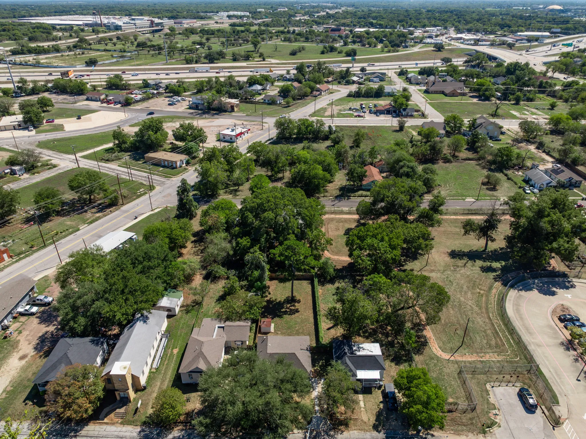 Single Family Residence For Sale in Mc Lennan County , 1207 Paul Quinn Street, Waco, Texas 76704, 3 Bedroom, 2 Bathroom, Garage spaces, 1,164 Sqft, built in 1914, mls#21405009, Real Estate Agent in Waco, Homes For Sale in Mc Lennan county, Homes For Sale in Waco, Realtor in Waco Texas, Real Estate Brokerage Independent Realty Texas, Luminita Cordes Realtor