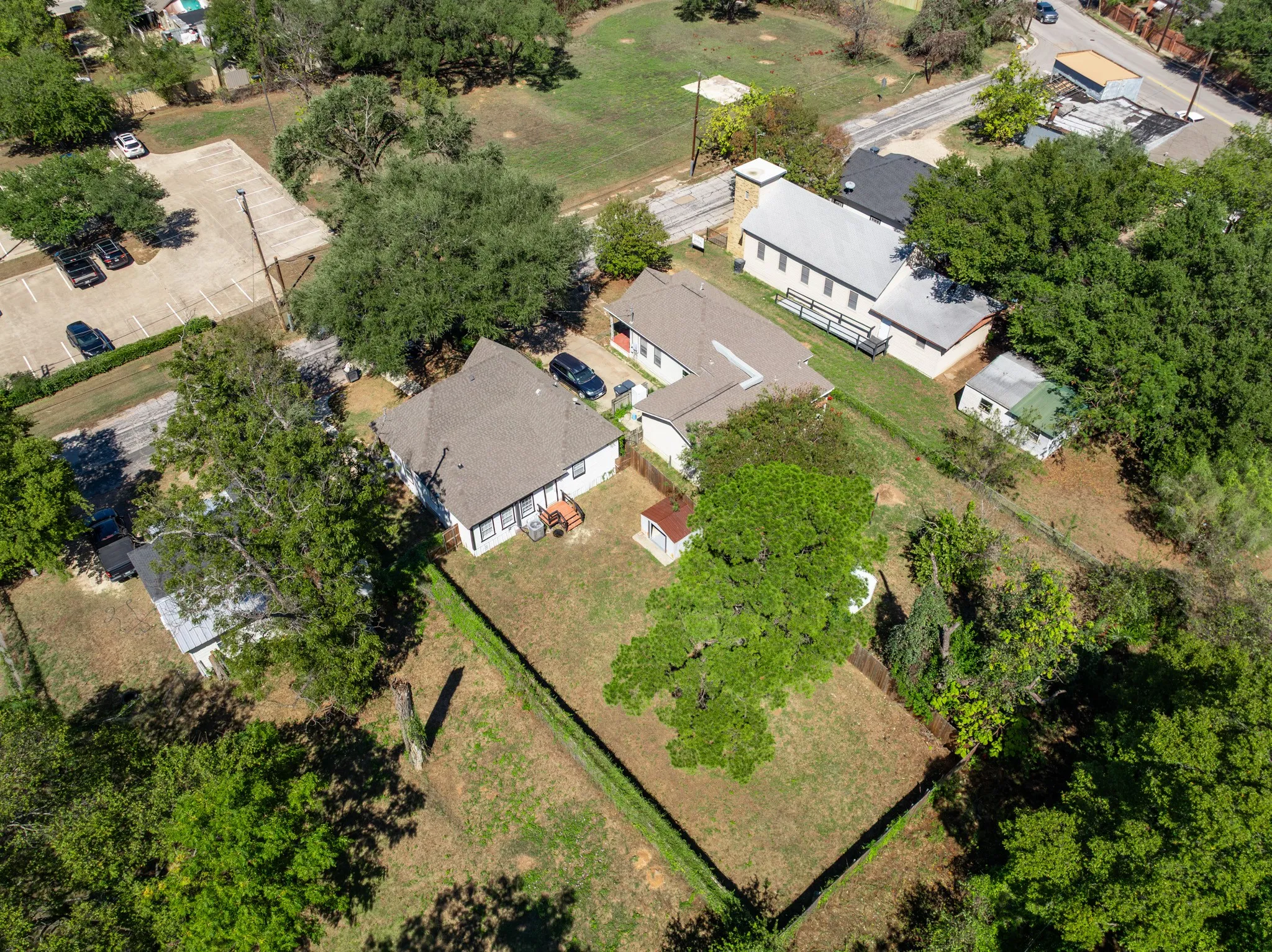 Single Family Residence For Sale in Mc Lennan County , 1207 Paul Quinn Street, Waco, Texas 76704, 3 Bedroom, 2 Bathroom, Garage spaces, 1,164 Sqft, built in 1914, mls#21405009, Real Estate Agent in Waco, Homes For Sale in Mc Lennan county, Homes For Sale in Waco, Realtor in Waco Texas, Real Estate Brokerage Independent Realty Texas, Luminita Cordes Realtor
