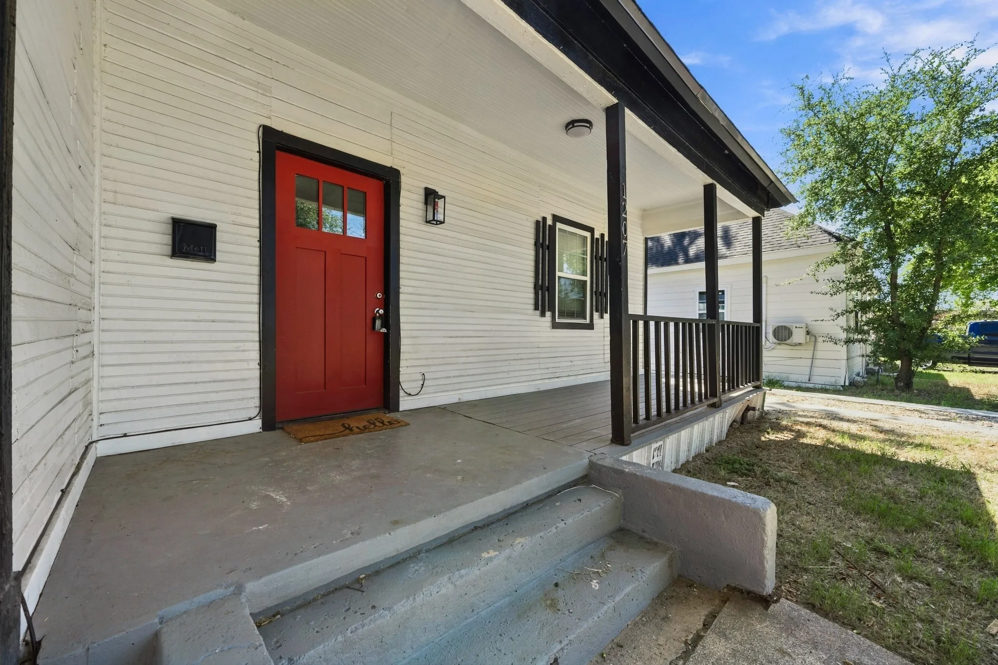 Single Family Residence For Sale in Mc Lennan County , 1207 Paul Quinn Street, Waco, Texas 76704, 3 Bedroom, 2 Bathroom, Garage spaces, 1,164 Sqft, built in 1914, mls#21405009, Real Estate Agent in Waco, Homes For Sale in Mc Lennan county, Homes For Sale in Waco, Realtor in Waco Texas, Real Estate Brokerage Independent Realty Texas, Luminita Cordes Realtor