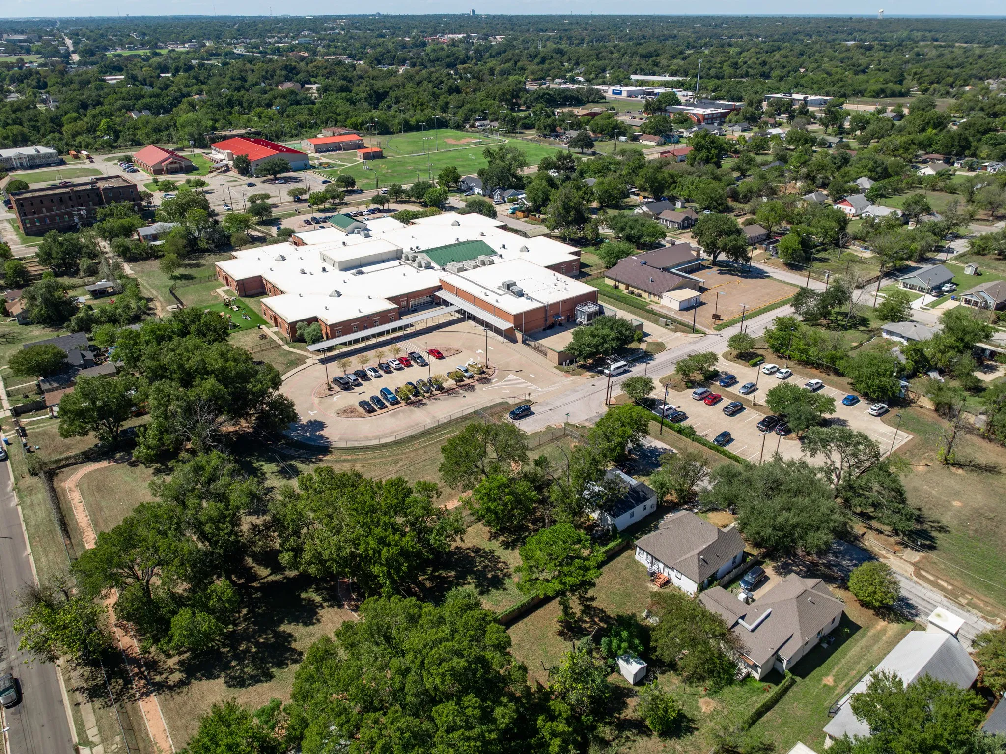 Single Family Residence For Sale in Mc Lennan County , 1207 Paul Quinn Street, Waco, Texas 76704, 3 Bedroom, 2 Bathroom, Garage spaces, 1,164 Sqft, built in 1914, mls#21405009, Real Estate Agent in Waco, Homes For Sale in Mc Lennan county, Homes For Sale in Waco, Realtor in Waco Texas, Real Estate Brokerage Independent Realty Texas, Luminita Cordes Realtor