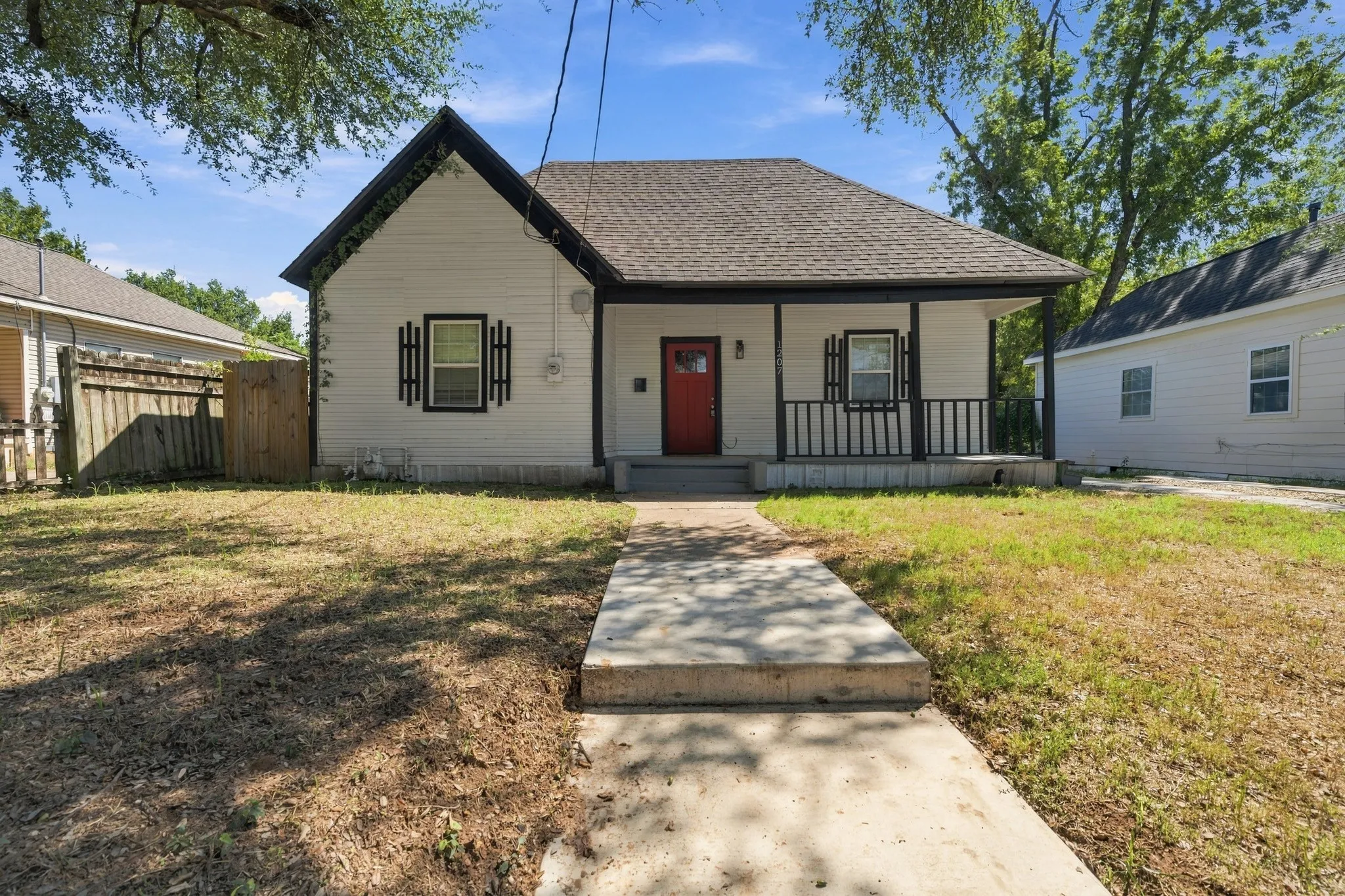 Single Family Residence For Sale