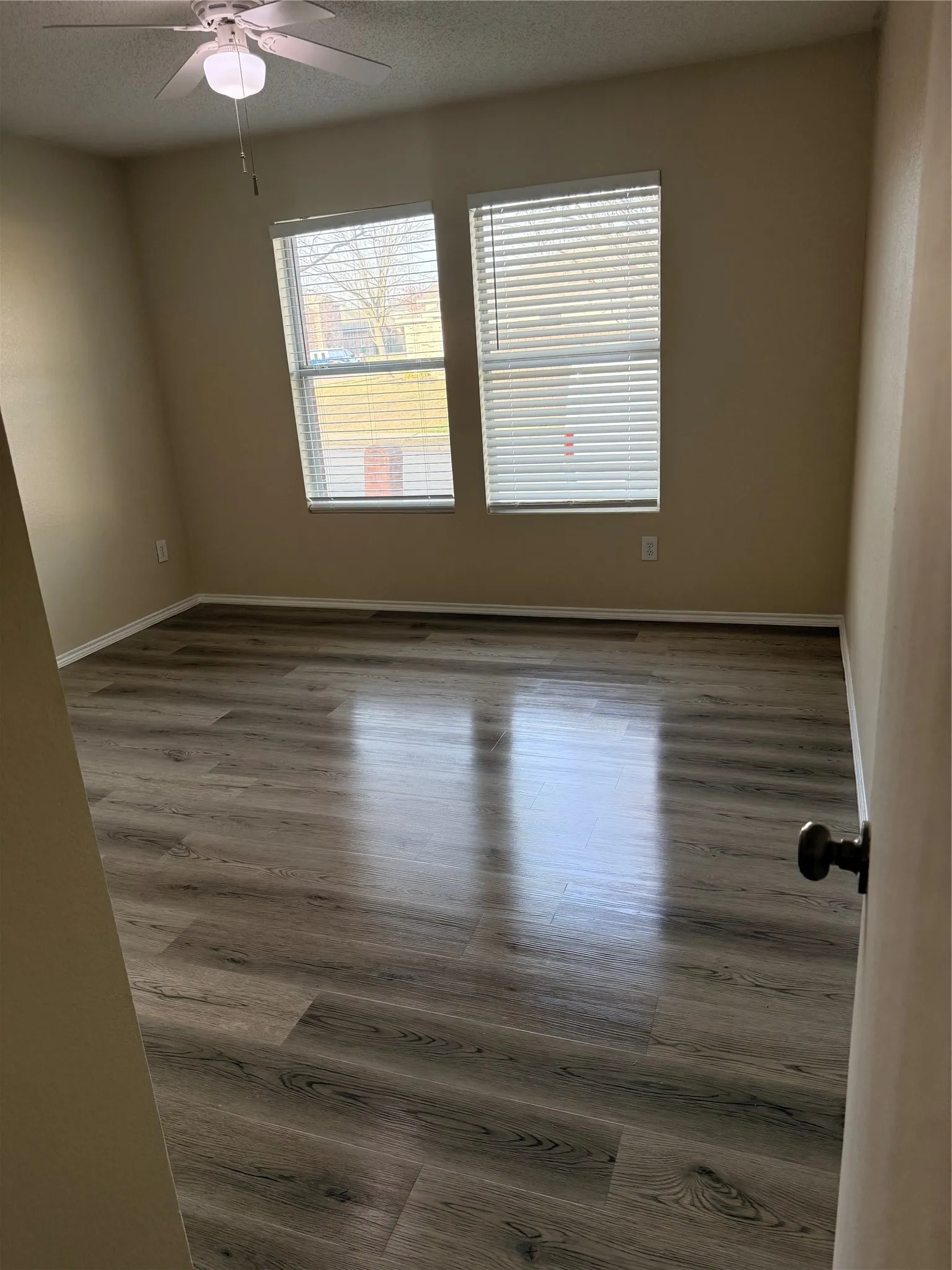 Single Family Residence For Rent in Rockwall County , 2531 Barksdale Drive, Rockwall, Texas 75032, 3 Bedroom, 2 Bathroom, 2 Garage spaces, 1,774 Sqft, built in 2003, mls#21404233, Real Estate Agent in Rockwall, Homes For Rent in Rockwall county, Homes For Rent in Rockwall, Realtor in Rockwall Texas, Real Estate Brokerage Independent Realty Texas, Luminita Cordes Realtor