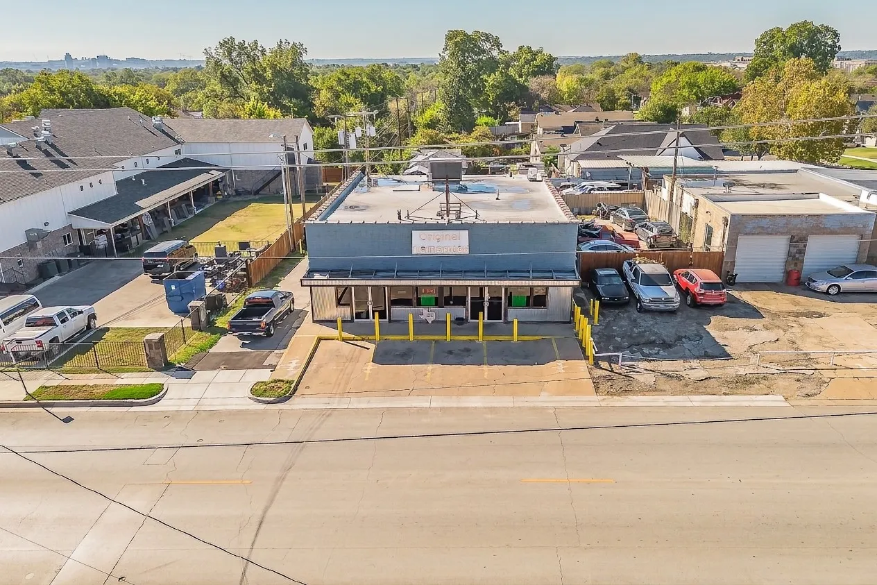 Retail For Sale in Tarrant County , 1617 25th Street, Fort Worth, Texas 76164, 0, 0, Garage spaces, 0 Sqft, built in 1954, mls#21390704, Real Estate Agent in Fort Worth, Homes For Sale in Tarrant county, Homes For Sale in Fort Worth, Realtor in Fort Worth Texas, Real Estate Brokerage Independent Realty Texas, Luminita Cordes Realtor