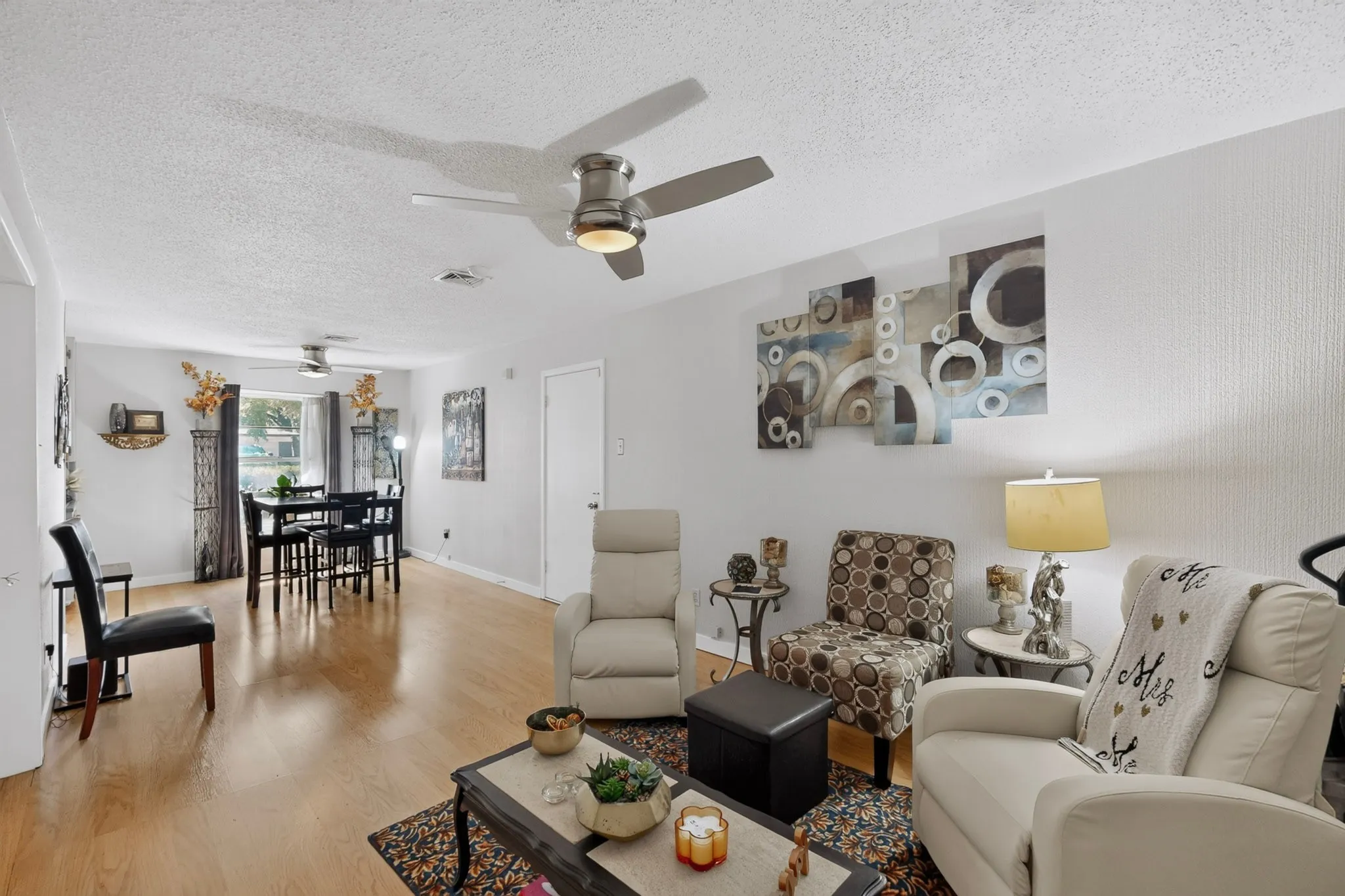Single Family Residence For Sale in Tarrant County , 6905 Norma Street, Fort Worth, Texas 76112, 3 Bedroom, 2 Bathroom, 2 Garage spaces, 1,750 Sqft, built in 1955, mls#21404981, Real Estate Agent in Fort Worth, Homes For Sale in Tarrant county, Homes For Sale in Fort Worth, Realtor in Fort Worth Texas, Real Estate Brokerage Independent Realty Texas, Luminita Cordes Realtor
