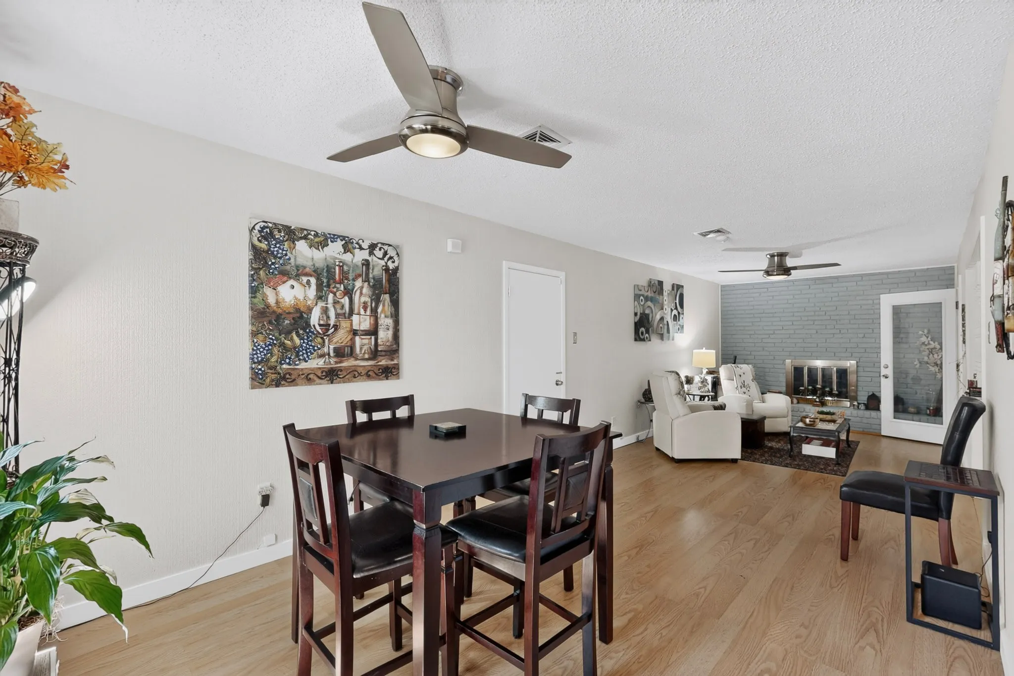 Single Family Residence For Sale in Tarrant County , 6905 Norma Street, Fort Worth, Texas 76112, 3 Bedroom, 2 Bathroom, 2 Garage spaces, 1,750 Sqft, built in 1955, mls#21404981, Real Estate Agent in Fort Worth, Homes For Sale in Tarrant county, Homes For Sale in Fort Worth, Realtor in Fort Worth Texas, Real Estate Brokerage Independent Realty Texas, Luminita Cordes Realtor