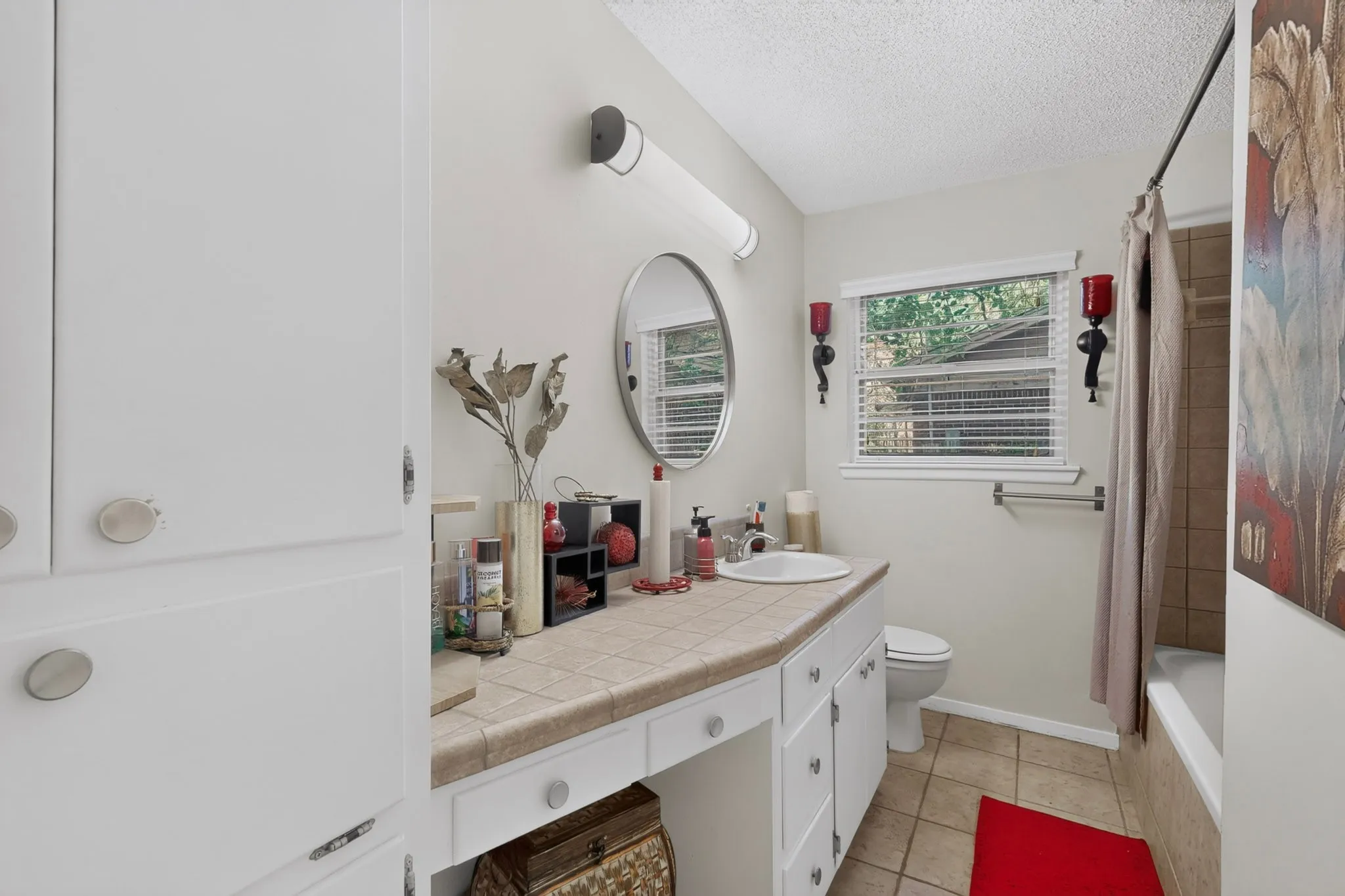 Single Family Residence For Sale in Tarrant County , 6905 Norma Street, Fort Worth, Texas 76112, 3 Bedroom, 2 Bathroom, 2 Garage spaces, 1,750 Sqft, built in 1955, mls#21404981, Real Estate Agent in Fort Worth, Homes For Sale in Tarrant county, Homes For Sale in Fort Worth, Realtor in Fort Worth Texas, Real Estate Brokerage Independent Realty Texas, Luminita Cordes Realtor