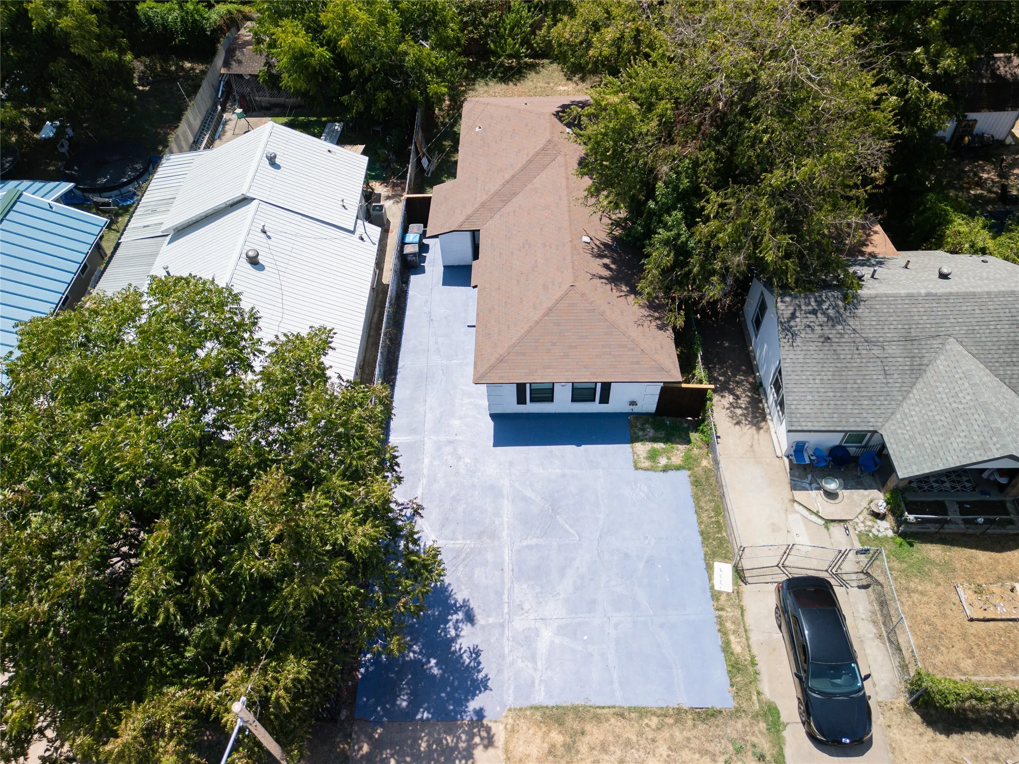 Duplex For Sale in Tarrant County , 809 Broadus Avenue, Fort Worth, Texas 76115, 4 Bedroom, 2 Bathroom, Garage spaces, 0 Sqft, built in 1982, mls#21404960, Real Estate Agent in Fort Worth, Homes For Sale in Tarrant county, Homes For Sale in Fort Worth, Realtor in Fort Worth Texas, Real Estate Brokerage Independent Realty Texas, Luminita Cordes Realtor