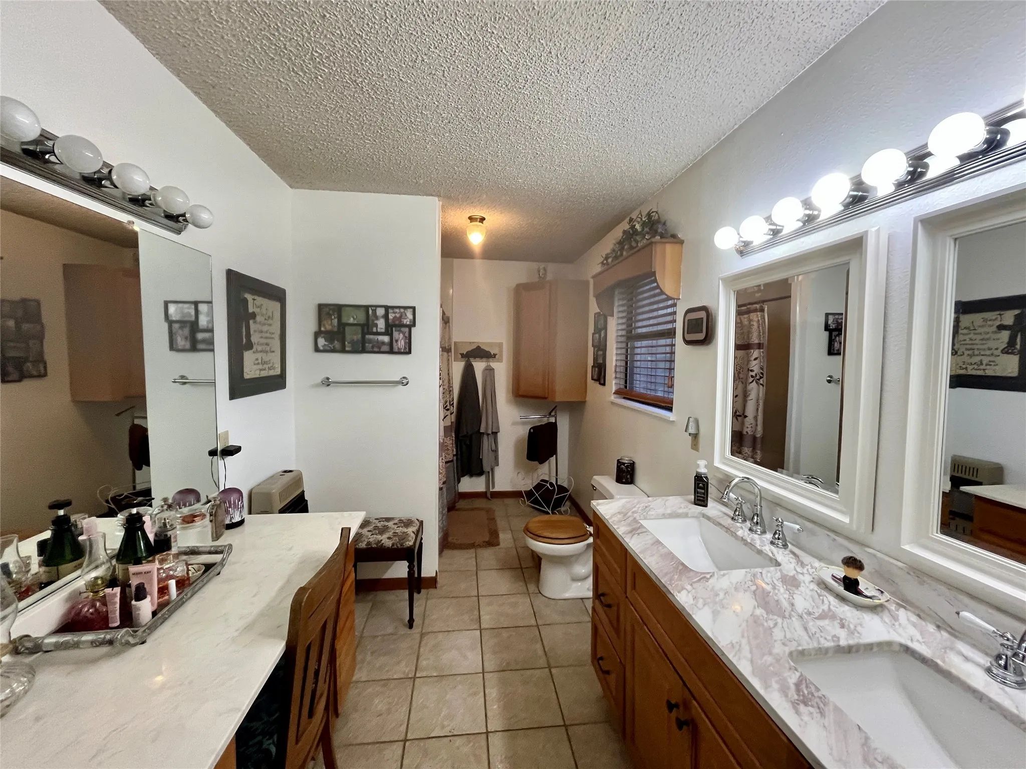 Single Family Residence For Sale in Erath County , 947 County Road 239a, Hico, Texas 76457, 3 Bedroom, 2 Bathroom, Garage spaces, 2,210 Sqft, built in 1996, mls#21405030, Real Estate Agent in Hico, Homes For Sale in Erath county, Homes For Sale in Hico, Realtor in Hico Texas, Real Estate Brokerage Independent Realty Texas, Luminita Cordes Realtor
