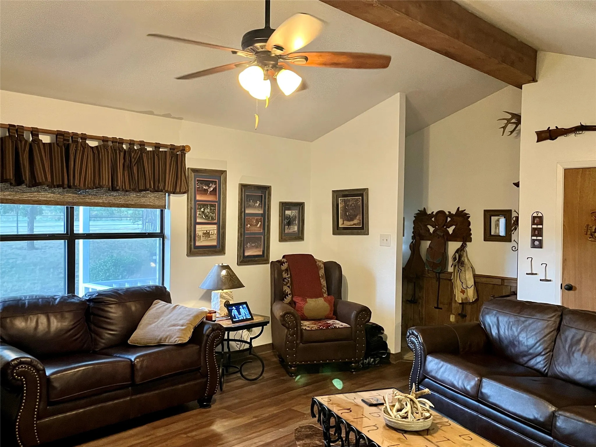 Single Family Residence For Sale in Erath County , 947 County Road 239a, Hico, Texas 76457, 3 Bedroom, 2 Bathroom, Garage spaces, 2,210 Sqft, built in 1996, mls#21405030, Real Estate Agent in Hico, Homes For Sale in Erath county, Homes For Sale in Hico, Realtor in Hico Texas, Real Estate Brokerage Independent Realty Texas, Luminita Cordes Realtor