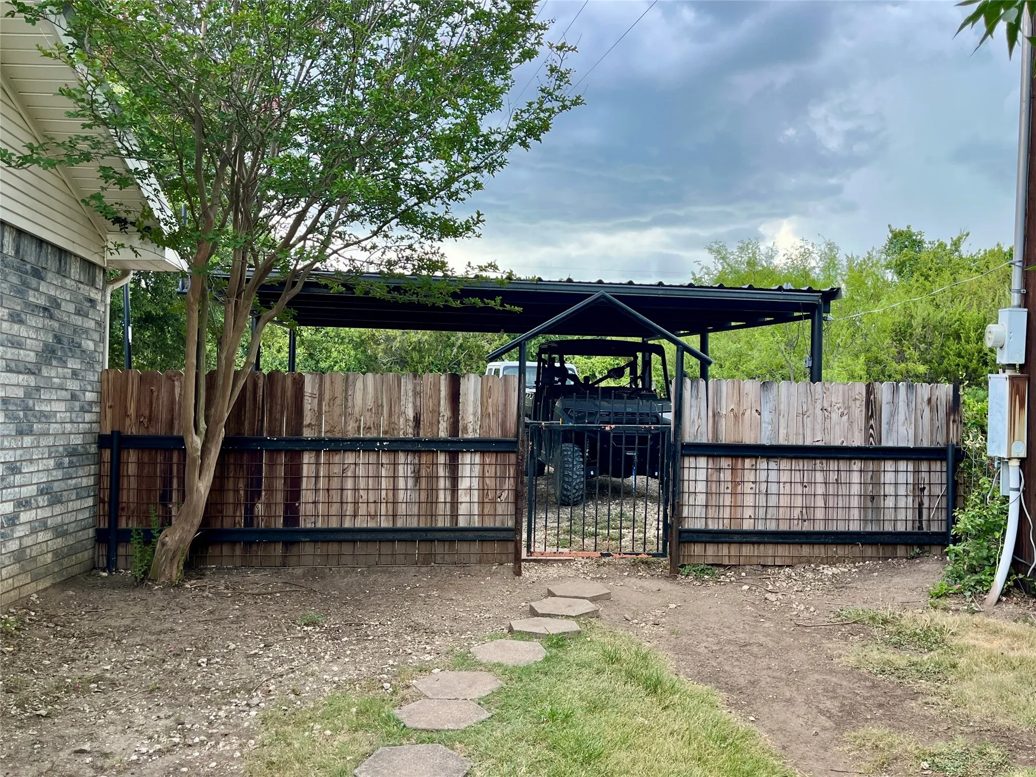 Single Family Residence For Sale in Erath County , 947 County Road 239a, Hico, Texas 76457, 3 Bedroom, 2 Bathroom, Garage spaces, 2,210 Sqft, built in 1996, mls#21405030, Real Estate Agent in Hico, Homes For Sale in Erath county, Homes For Sale in Hico, Realtor in Hico Texas, Real Estate Brokerage Independent Realty Texas, Luminita Cordes Realtor