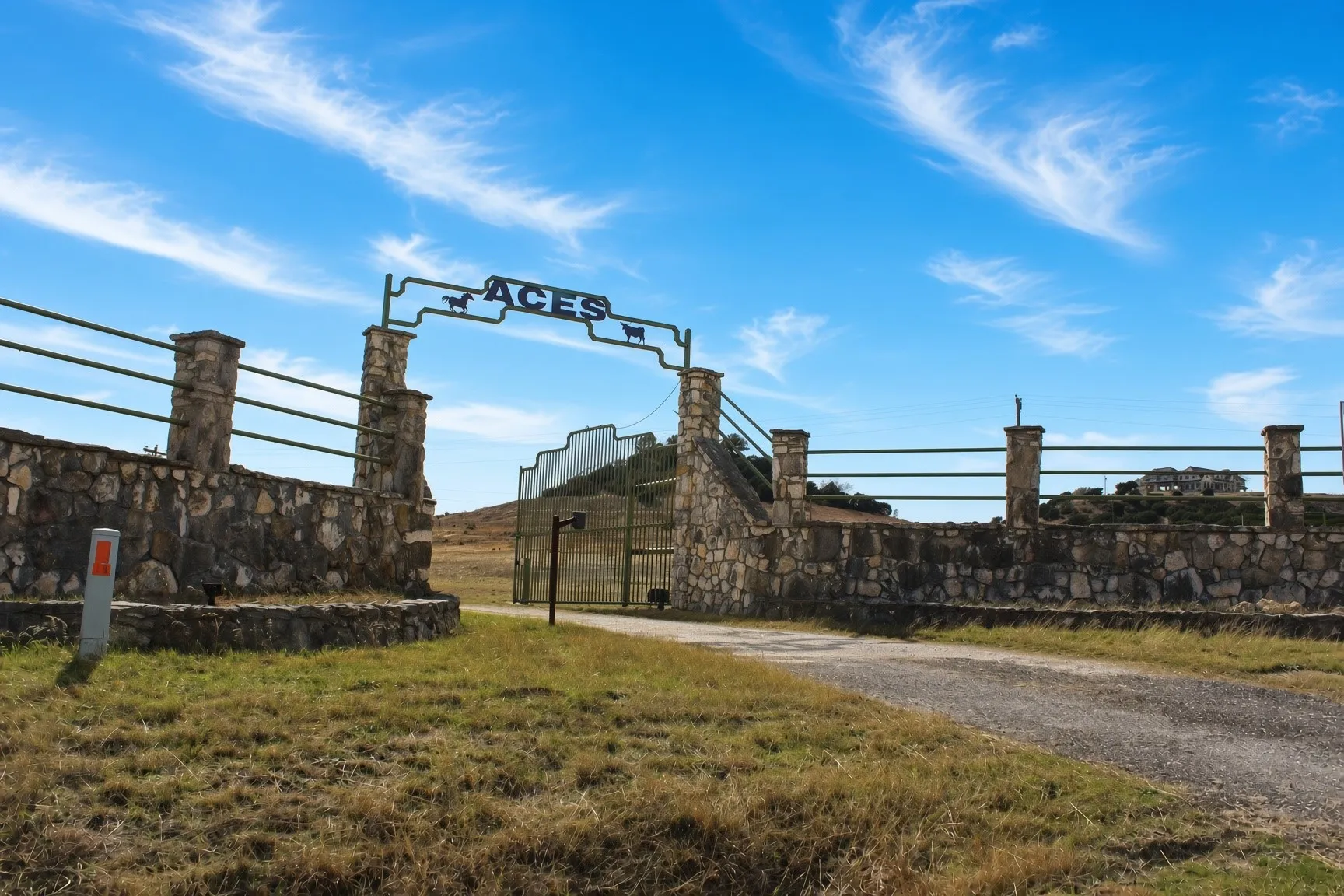 Farm For Sale in Bosque County , 10771 Highway 6, Meridian, Texas 76665, 6 Bedroom, 7 Bathroom, Garage spaces, 12,822 Sqft, built in 1999, mls#21404254, Real Estate Agent in Meridian, Homes For Sale in Bosque county, Homes For Sale in Meridian, Realtor in Meridian Texas, Real Estate Brokerage Independent Realty Texas, Luminita Cordes Realtor