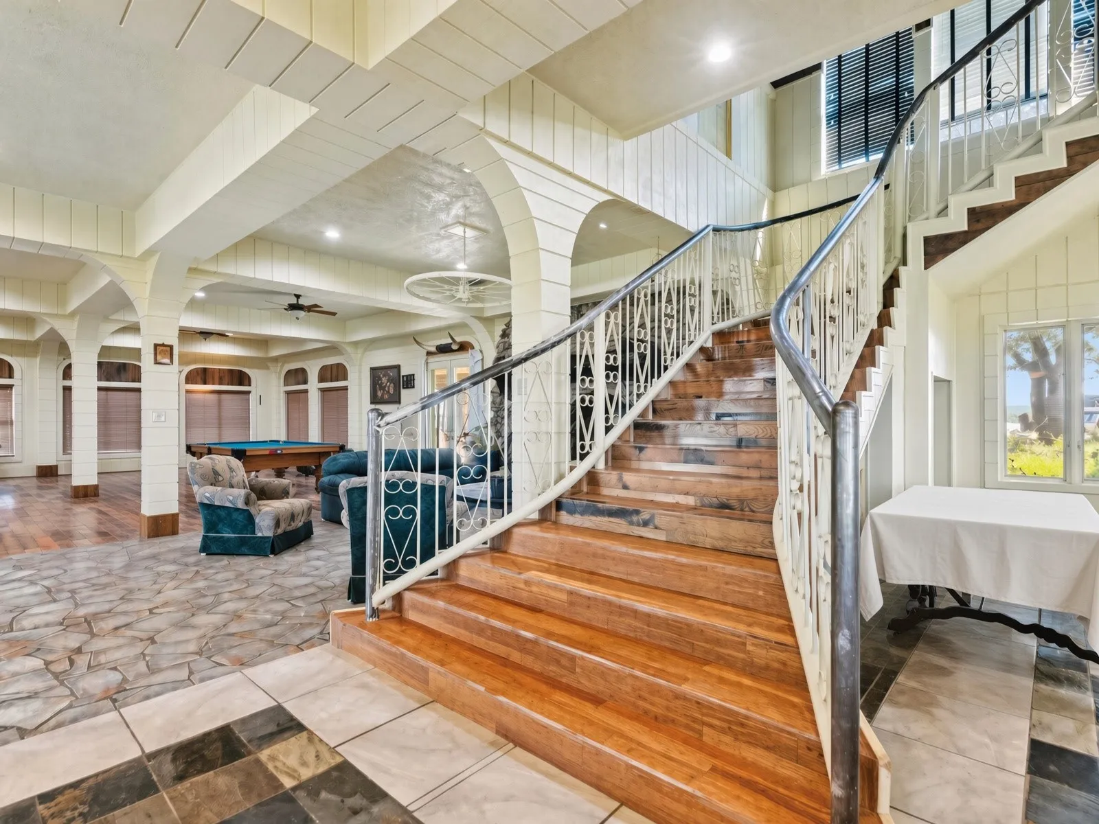 Farm For Sale in Bosque County , 10771 Highway 6, Meridian, Texas 76665, 6 Bedroom, 7 Bathroom, Garage spaces, 12,822 Sqft, built in 1999, mls#21404254, Real Estate Agent in Meridian, Homes For Sale in Bosque county, Homes For Sale in Meridian, Realtor in Meridian Texas, Real Estate Brokerage Independent Realty Texas, Luminita Cordes Realtor